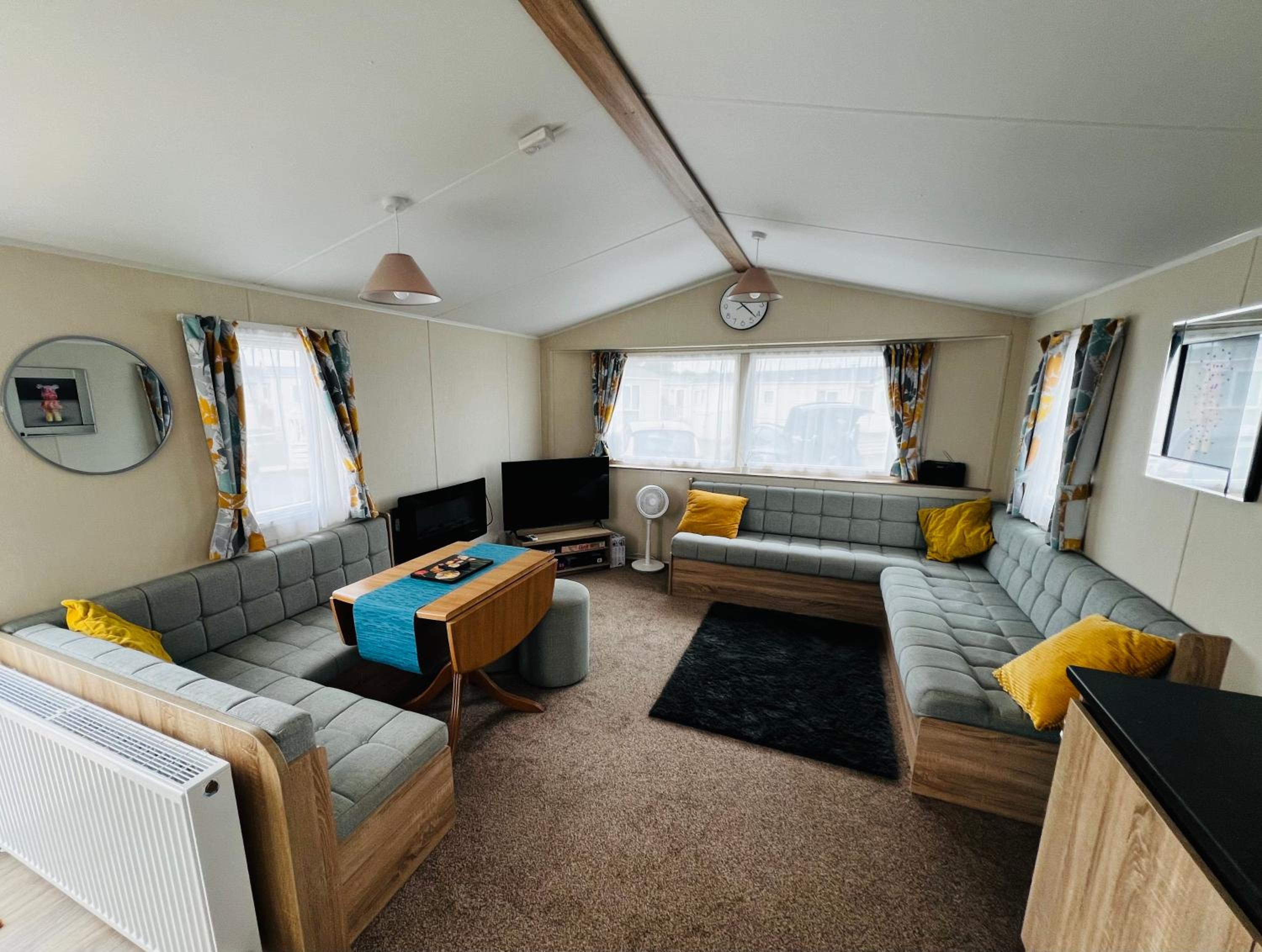 Caravan photo 3