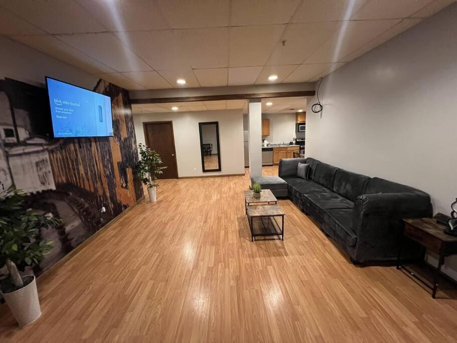 Three-Bedroom Apartment photo 1