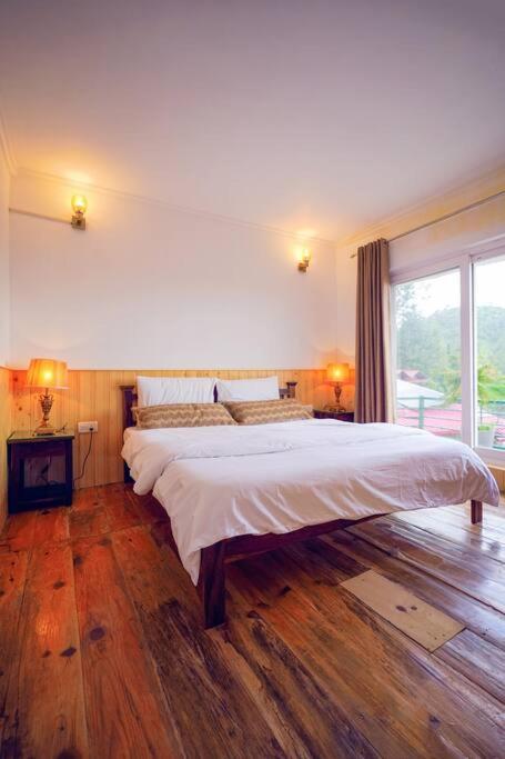 Three-Bedroom Villa photo 3