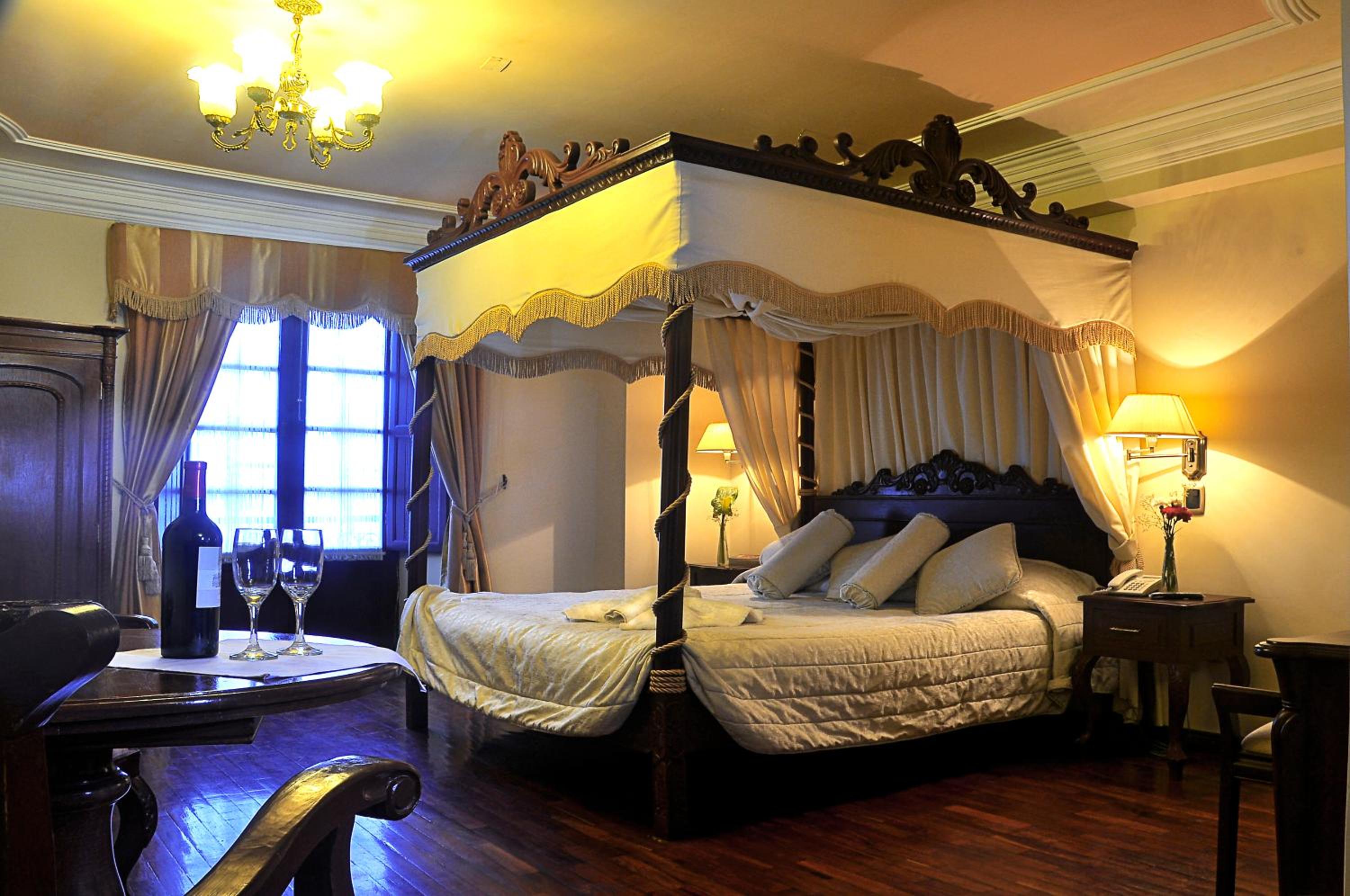 Royal Suite photo 2