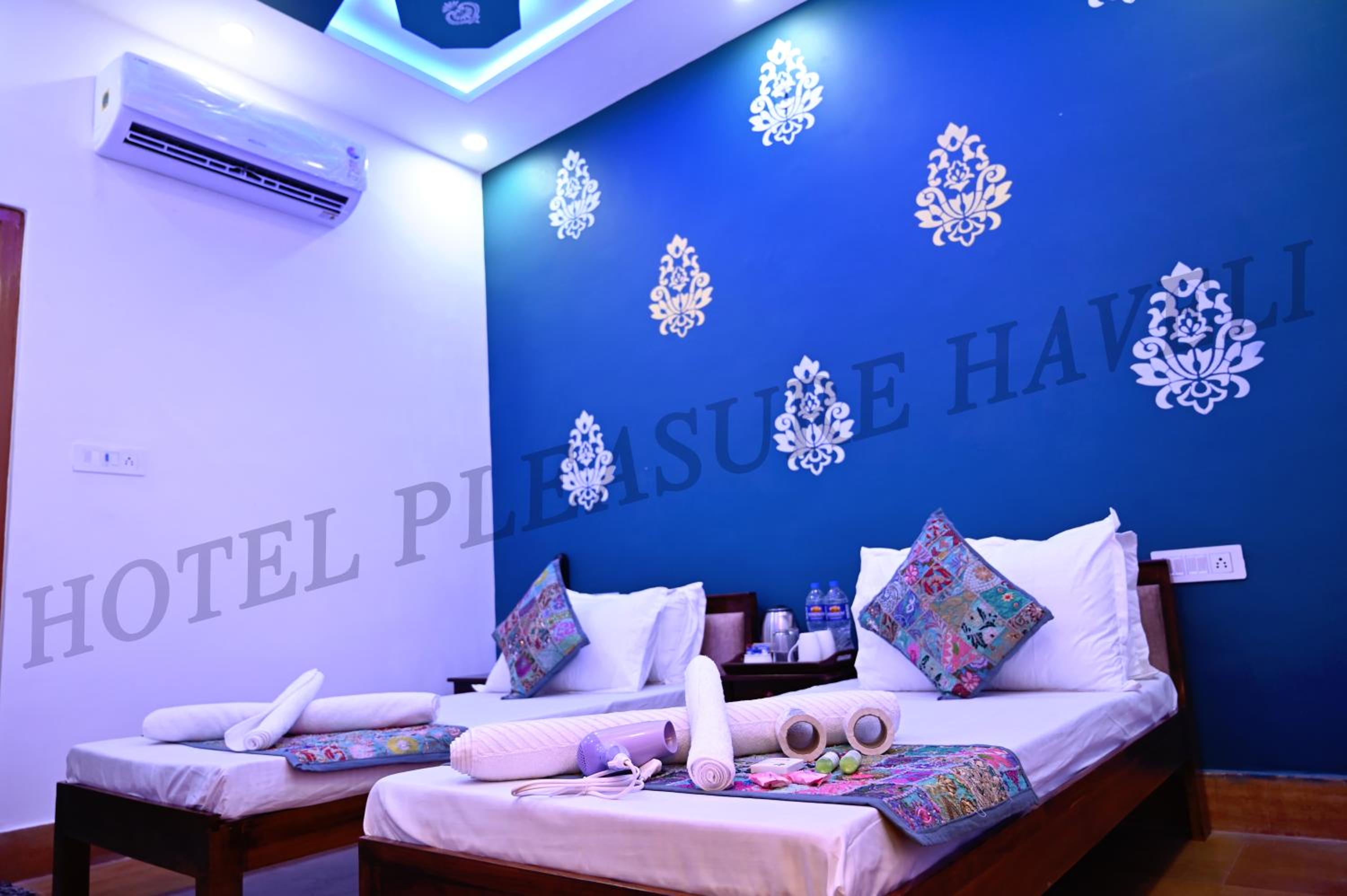 Deluxe Double Room - Photo 1