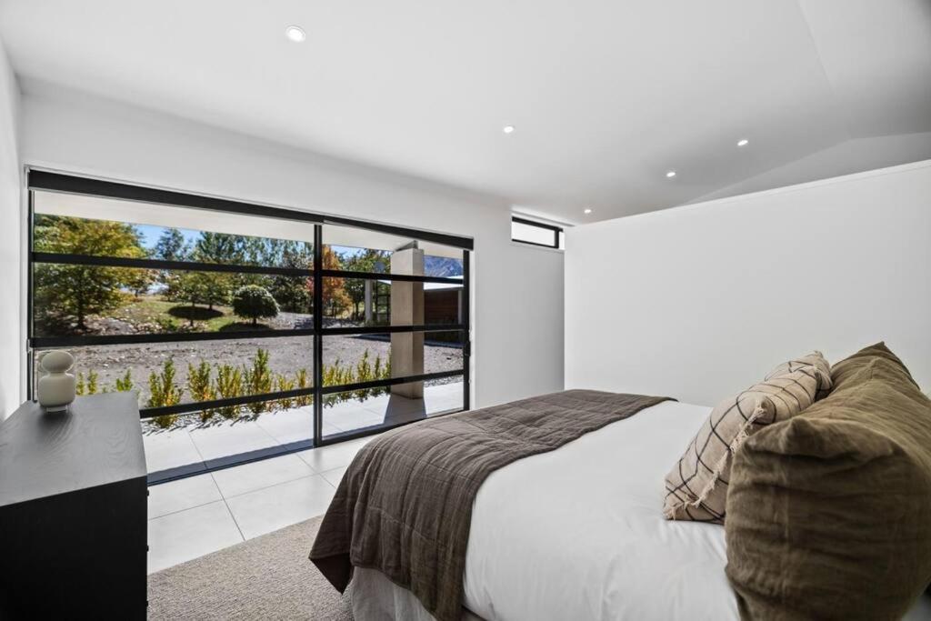 Villa photo 2