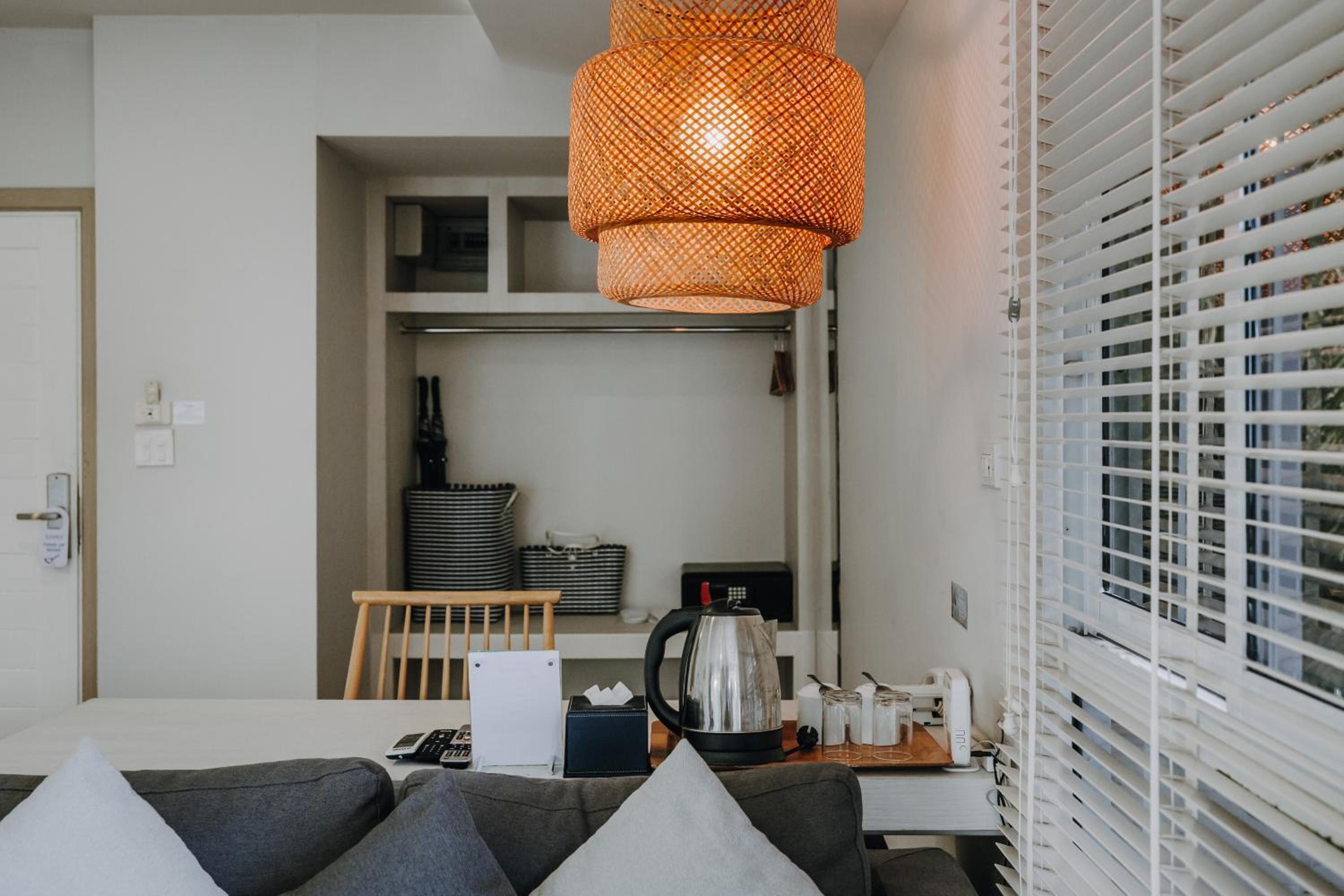 Junior Double Suite with Balcony - Photo 6