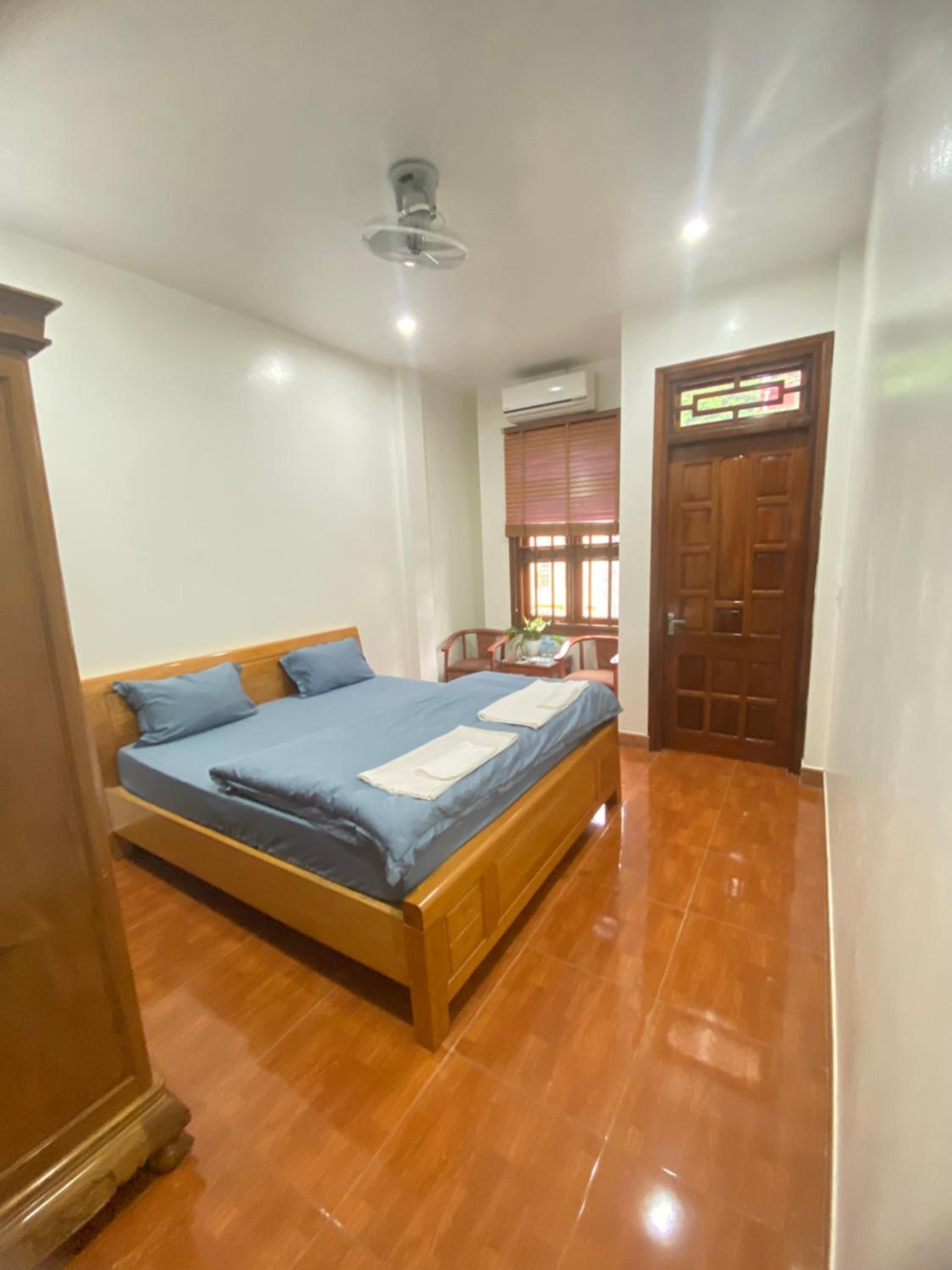 Standard King Room photo 3