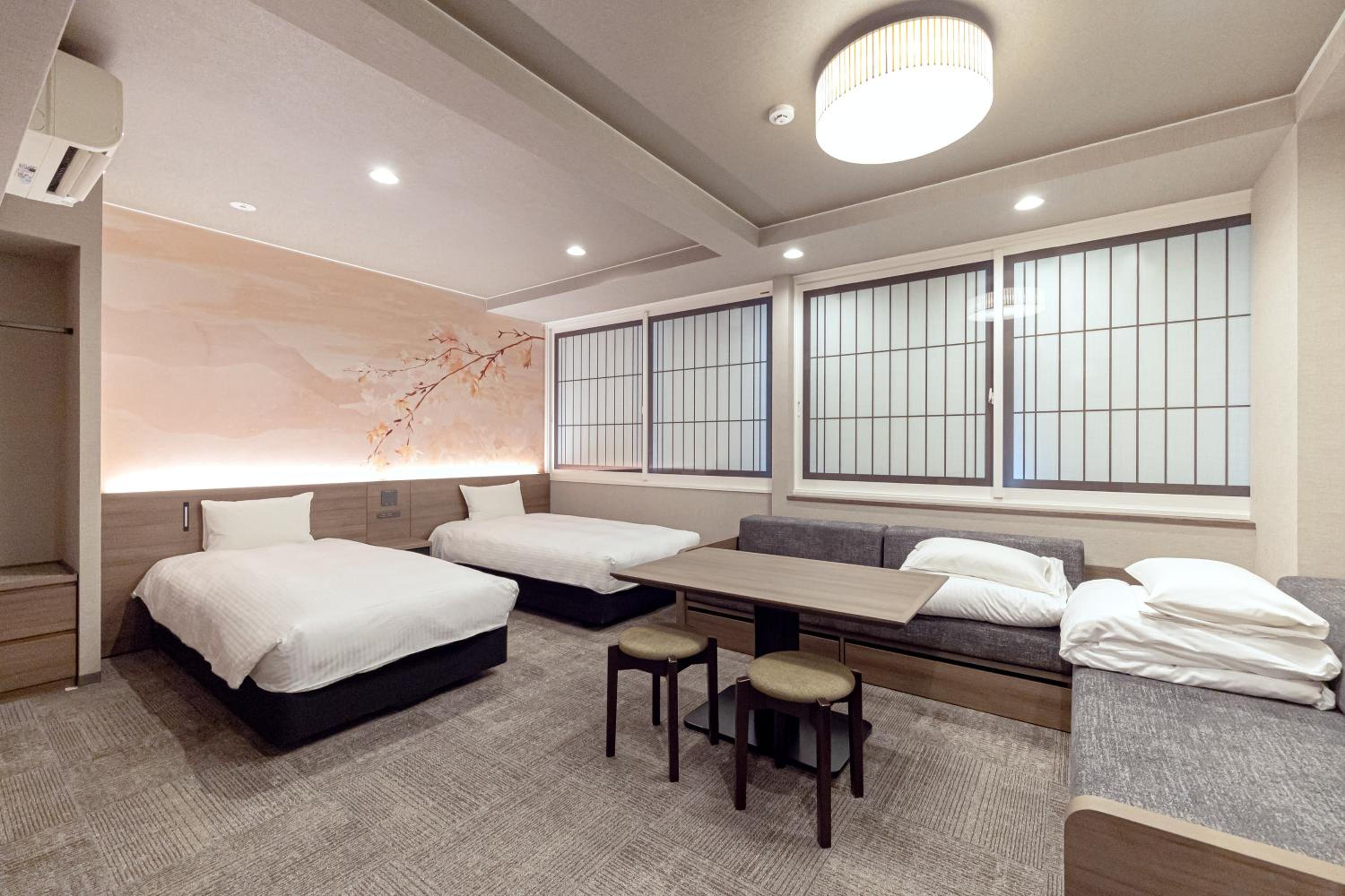 Quadruple Room - Photo 4
