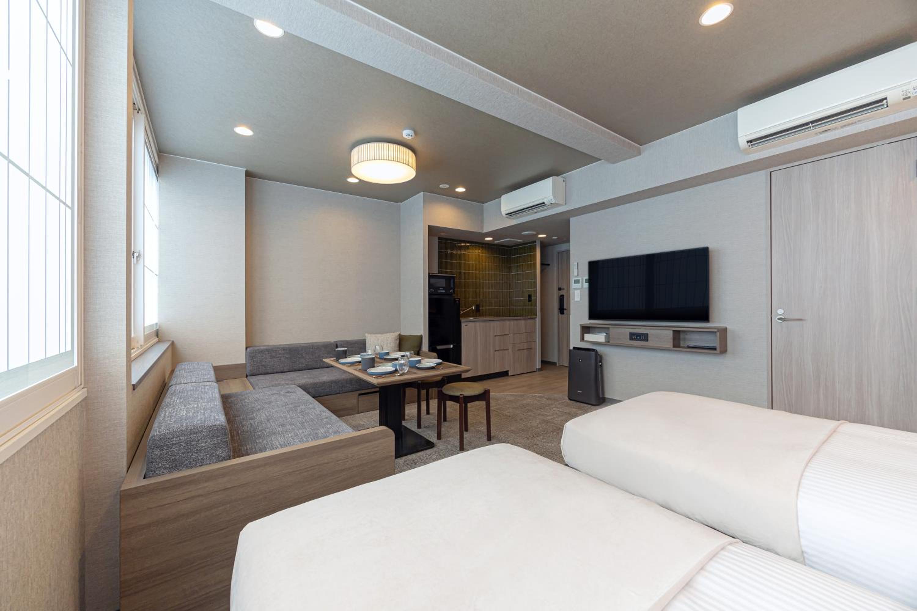 Quadruple Room - Photo 5