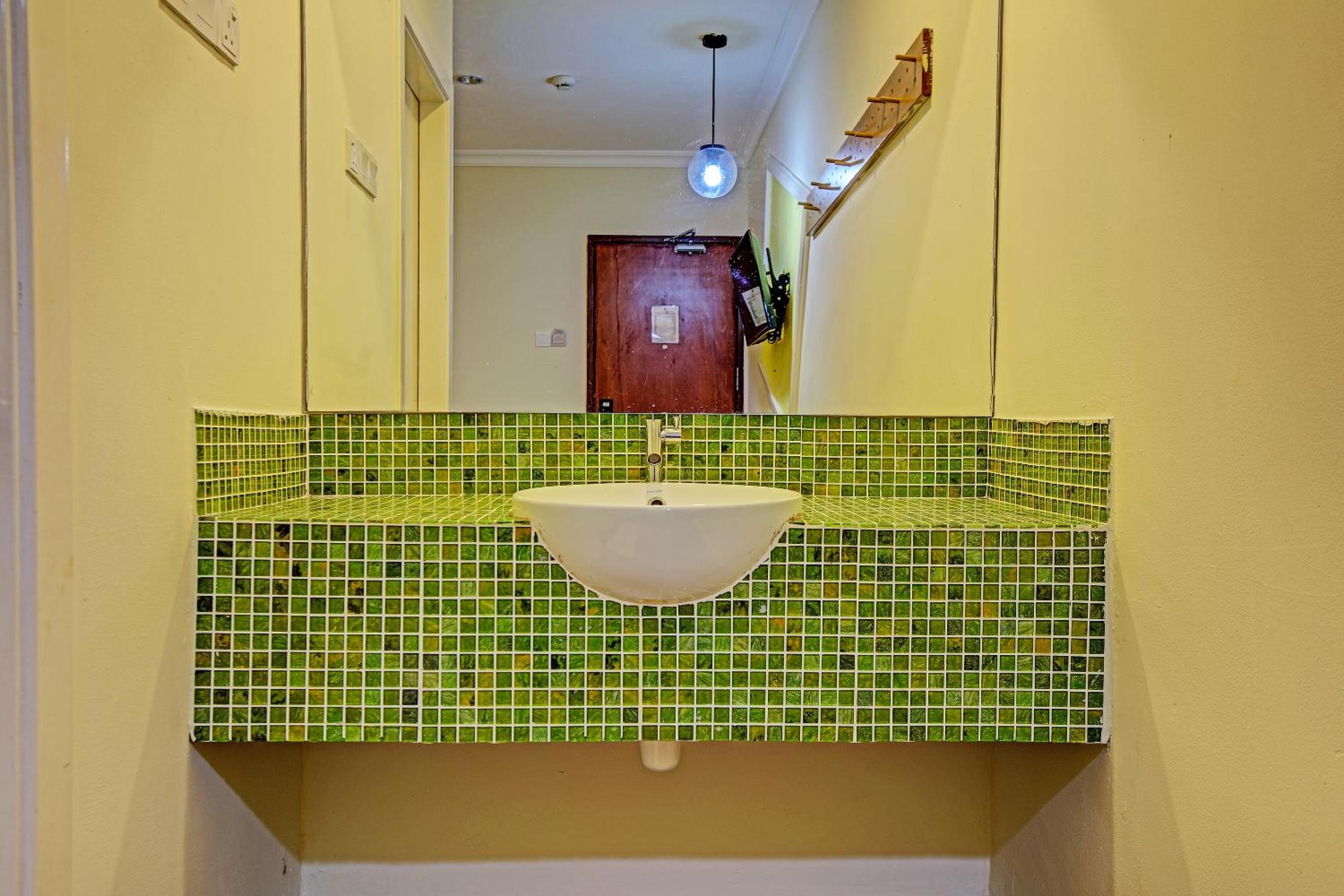Deluxe Twin Room - Photo 6