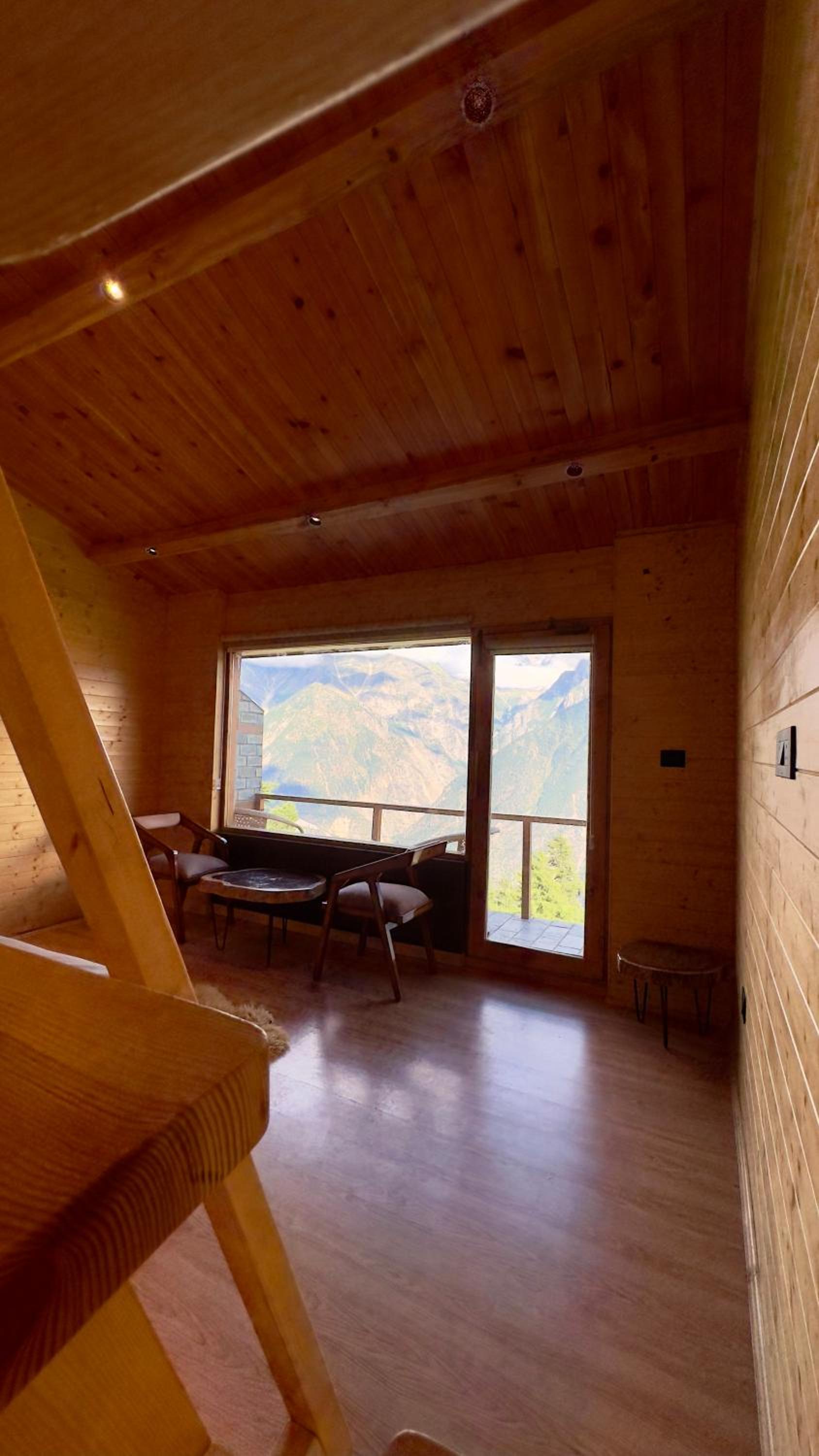 King Room with Mountain View photo 3