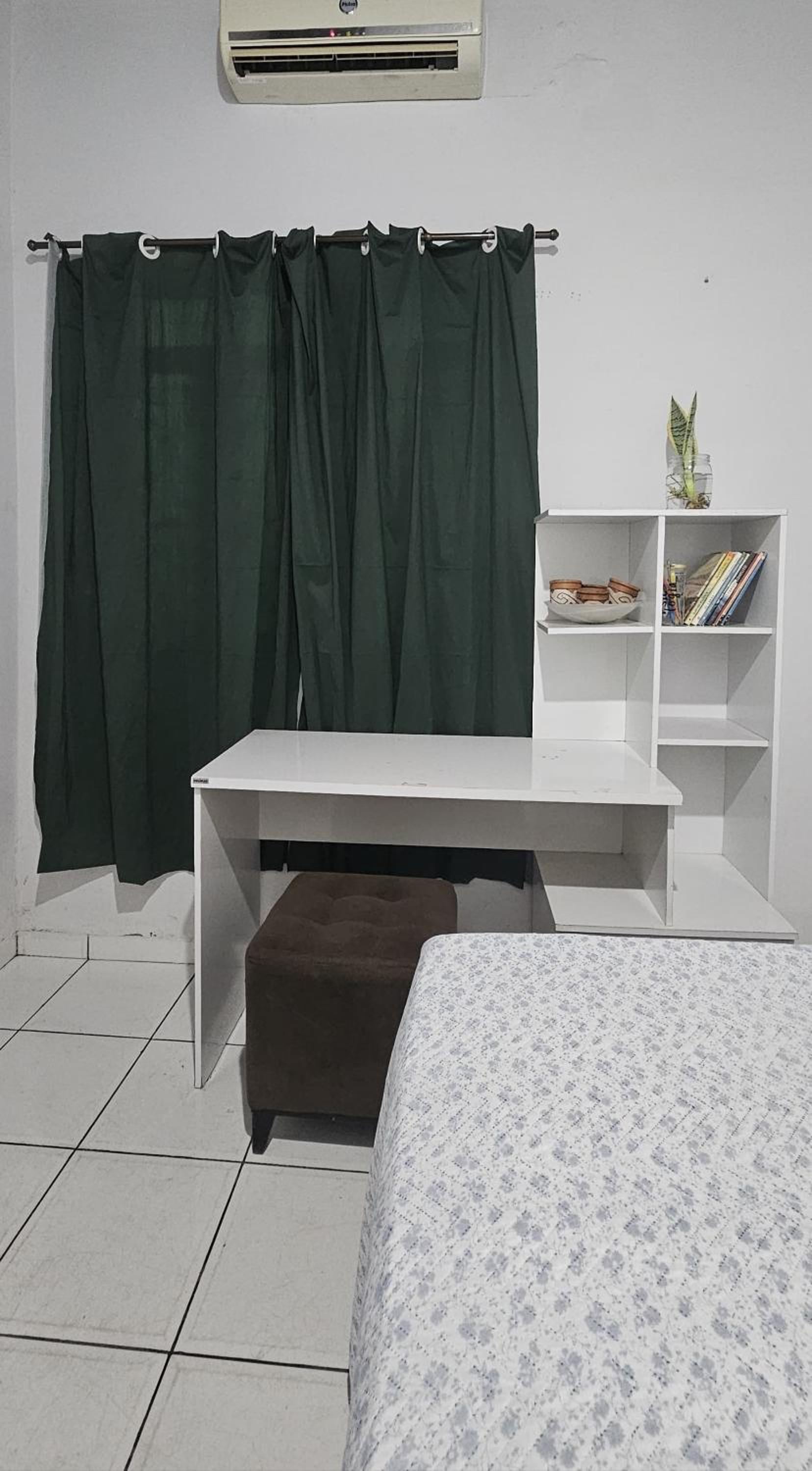Queen Room photo 1