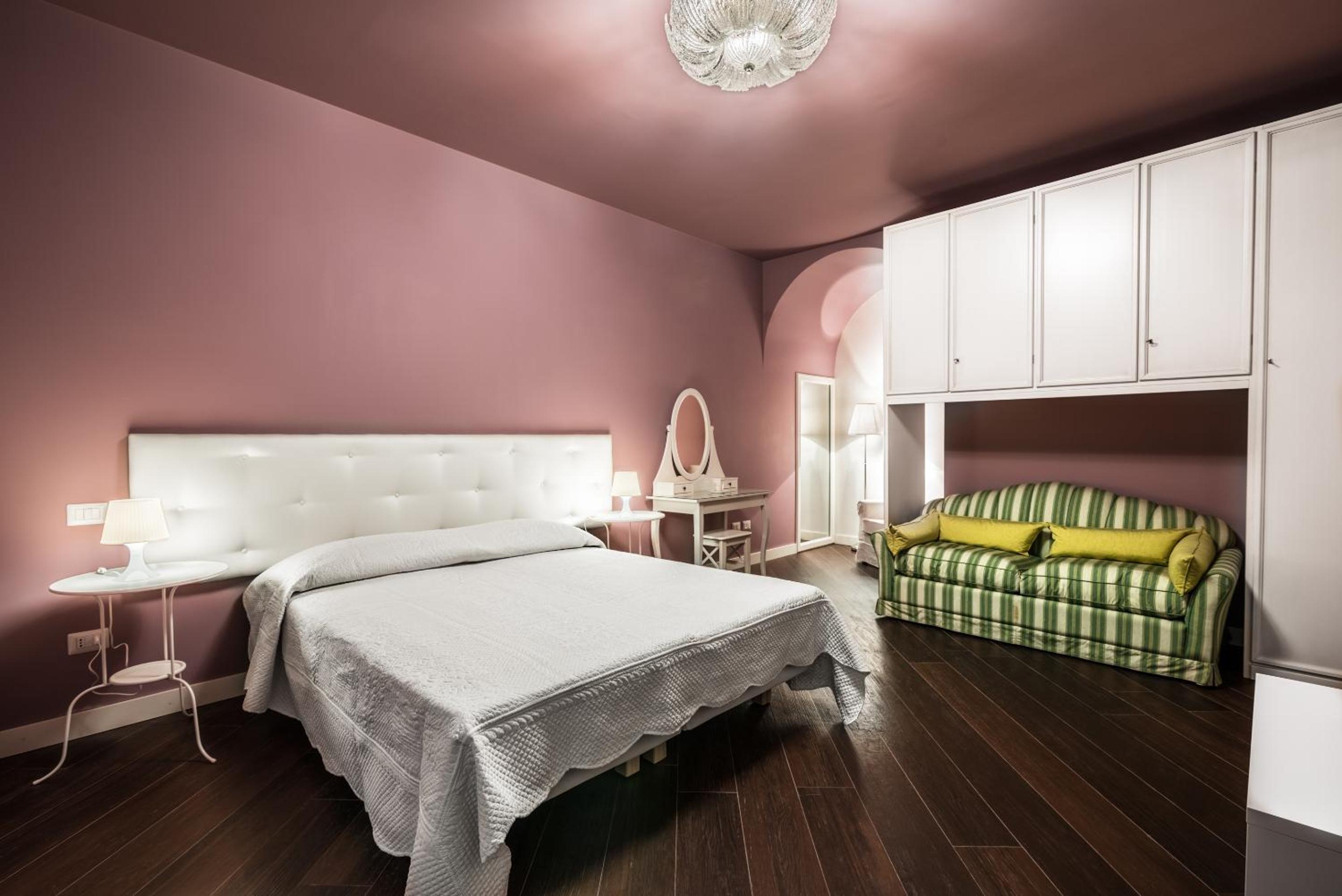 Deluxe Double Room photo 2
