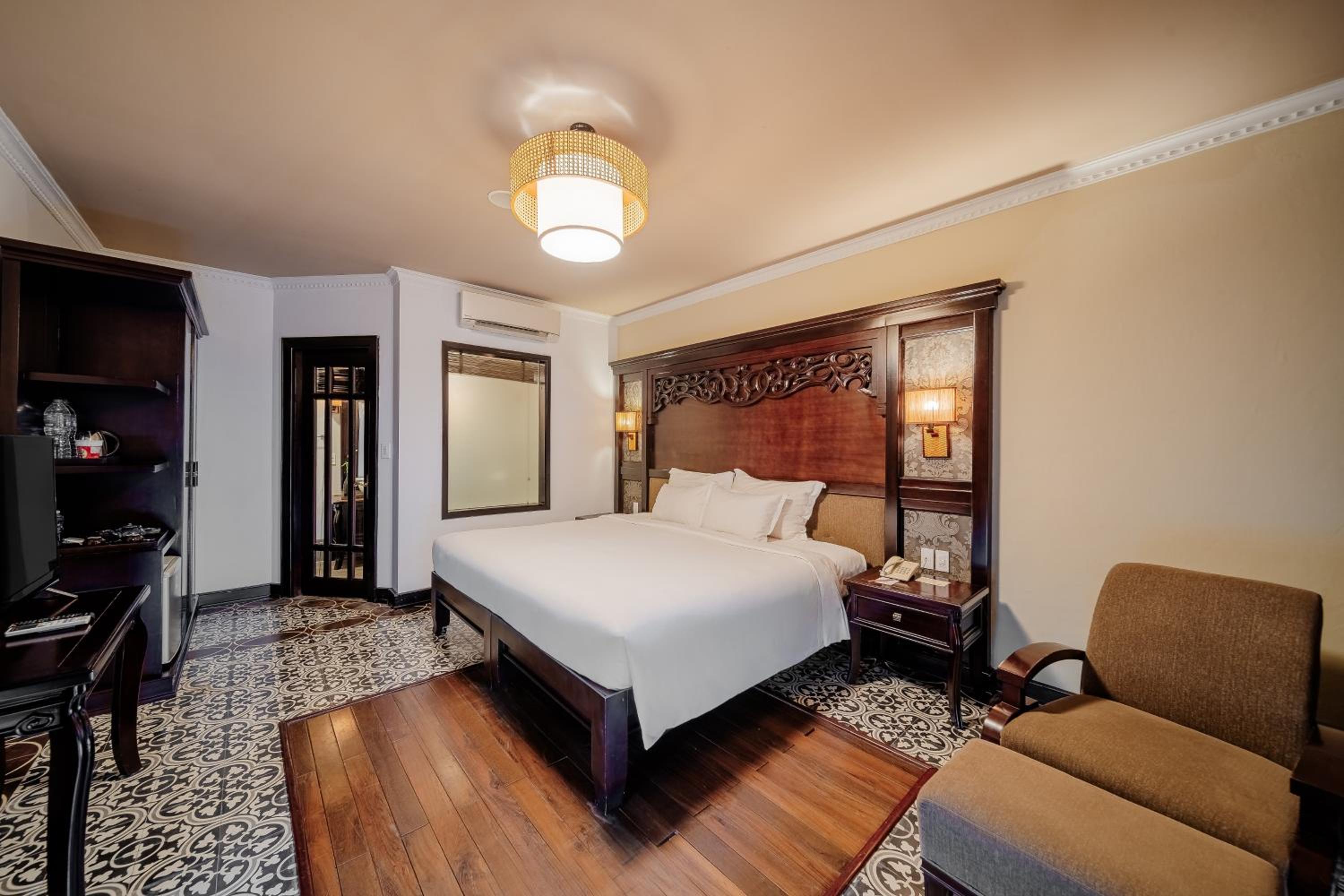Deluxe Double or Twin Room with Balcony