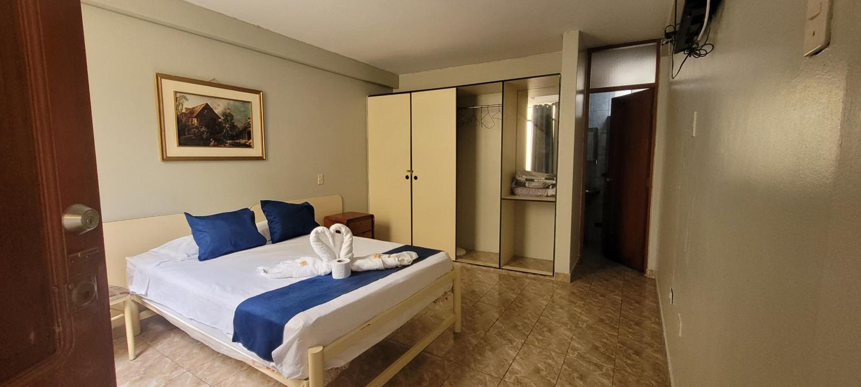 Single Room With Private Bathroom photo 2