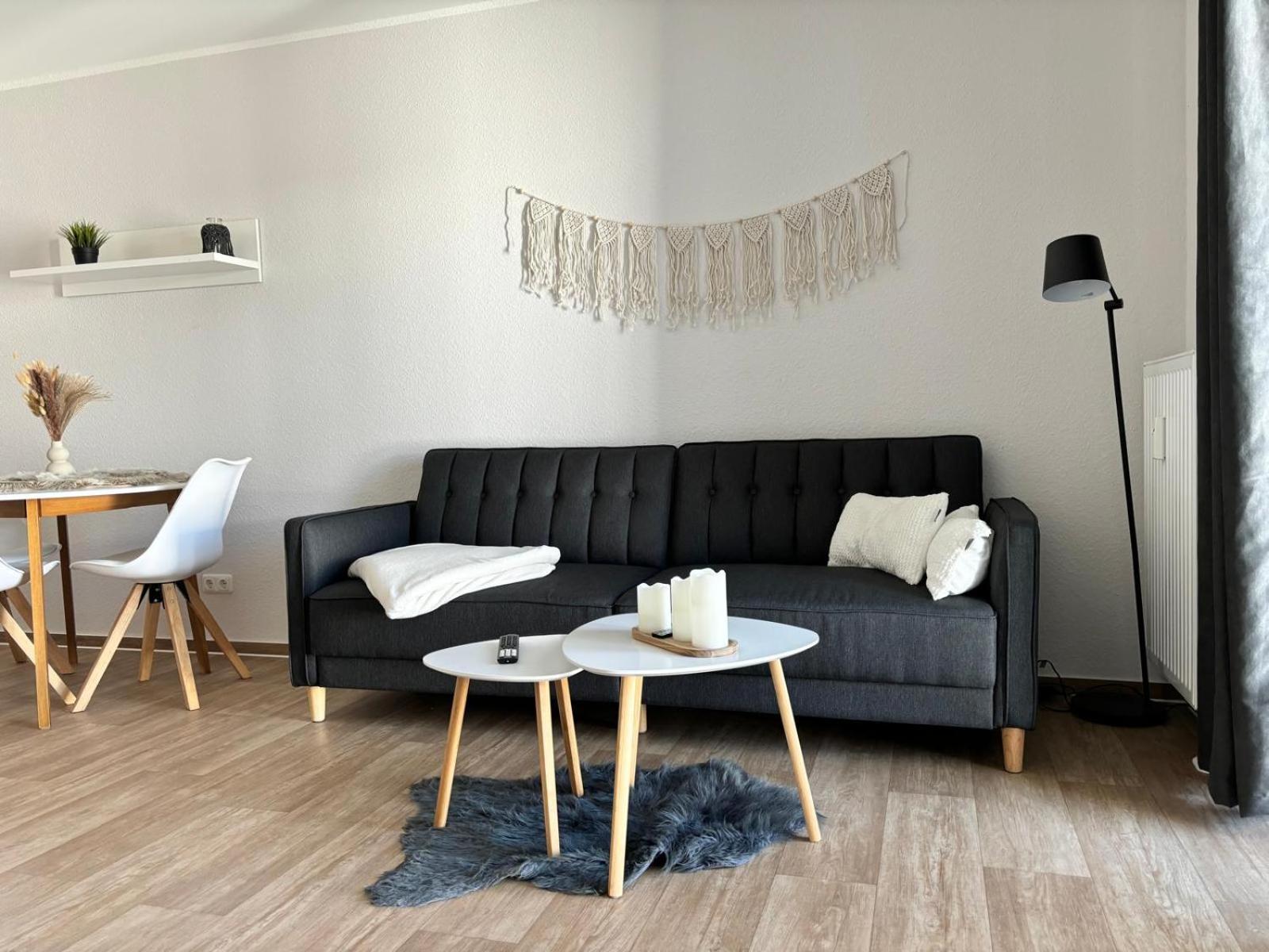 One-Bedroom Apartment photo 1