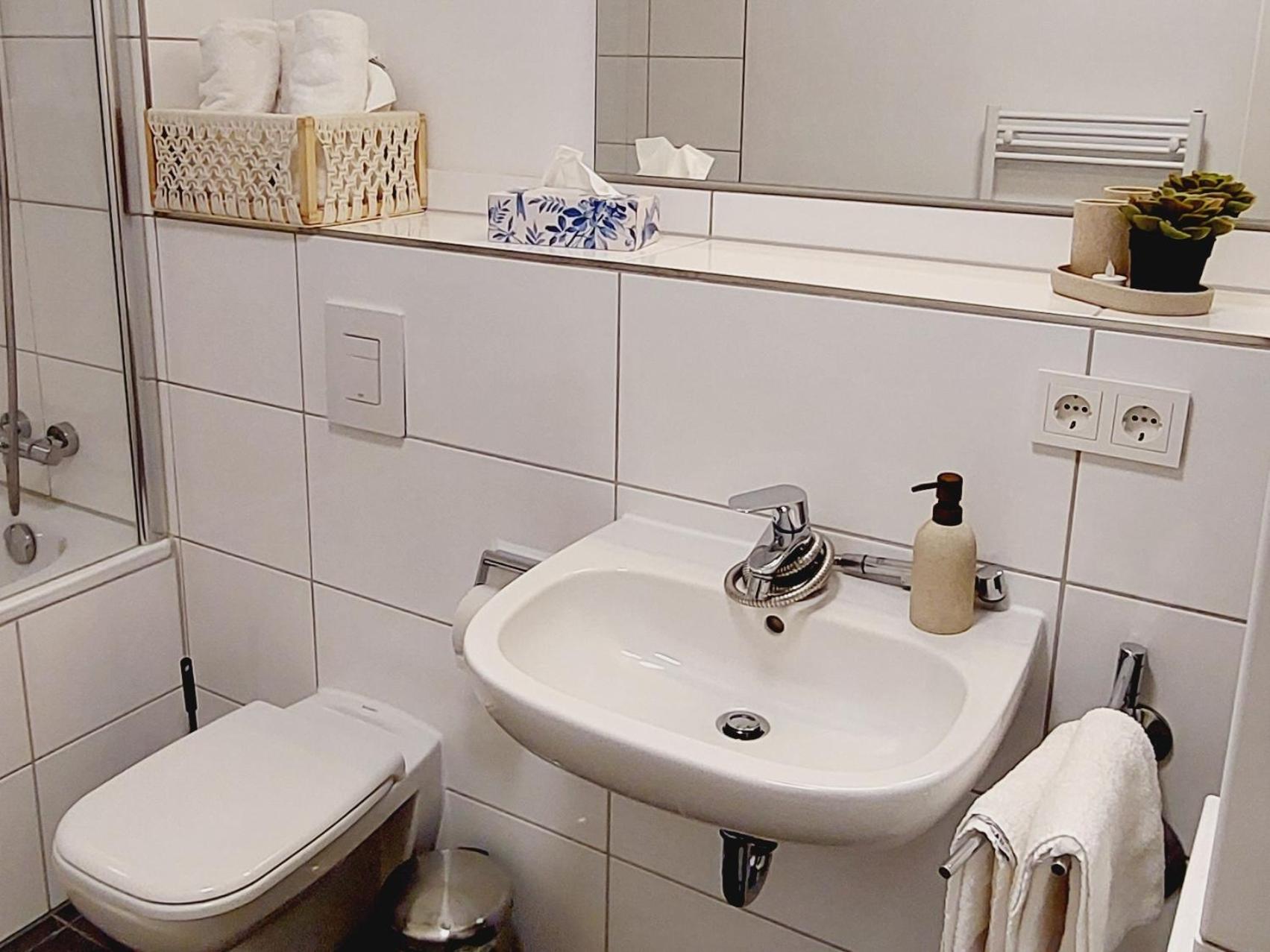 Two-Bedroom Apartment - Photo 8