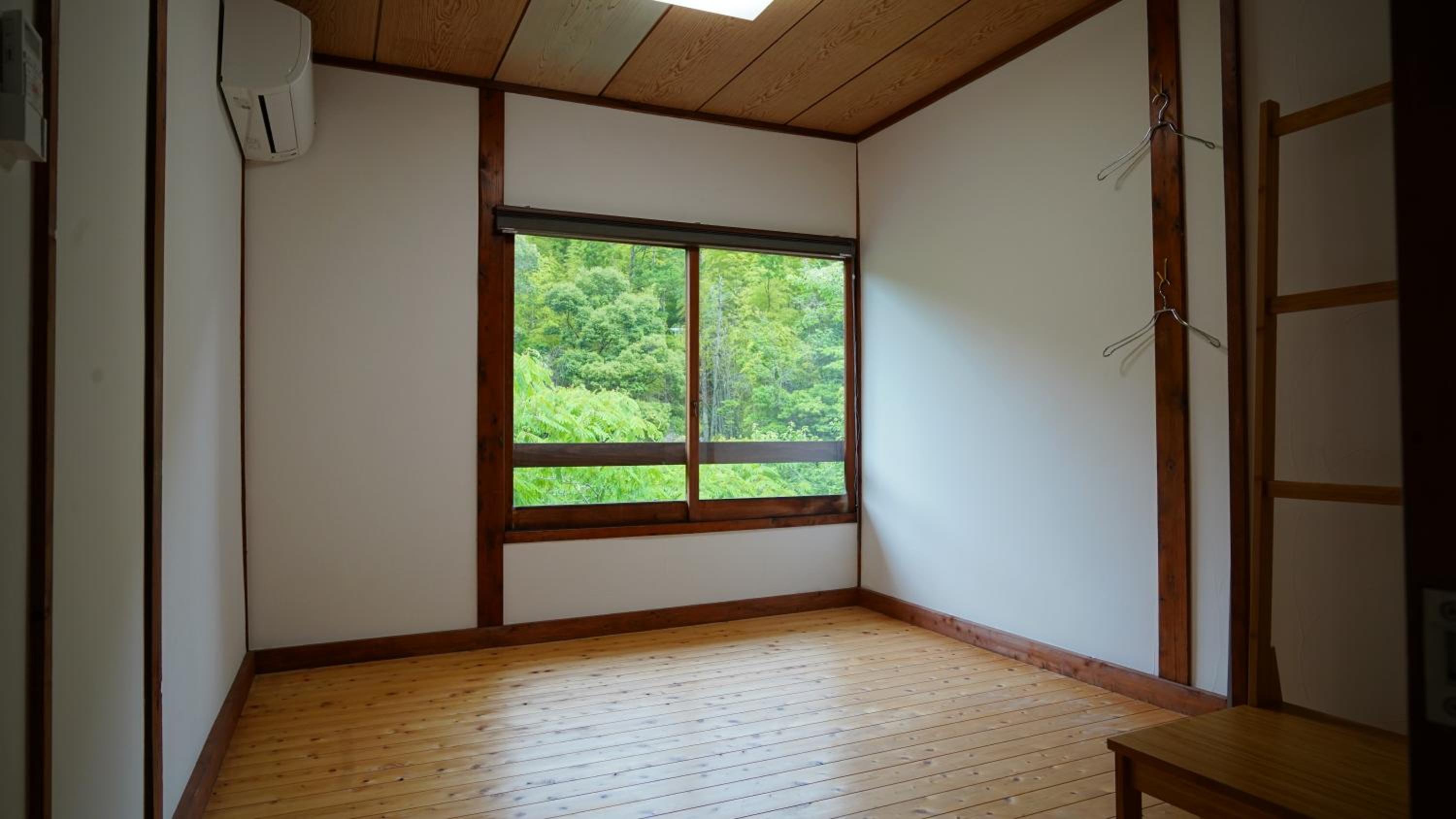 Twin Room with View