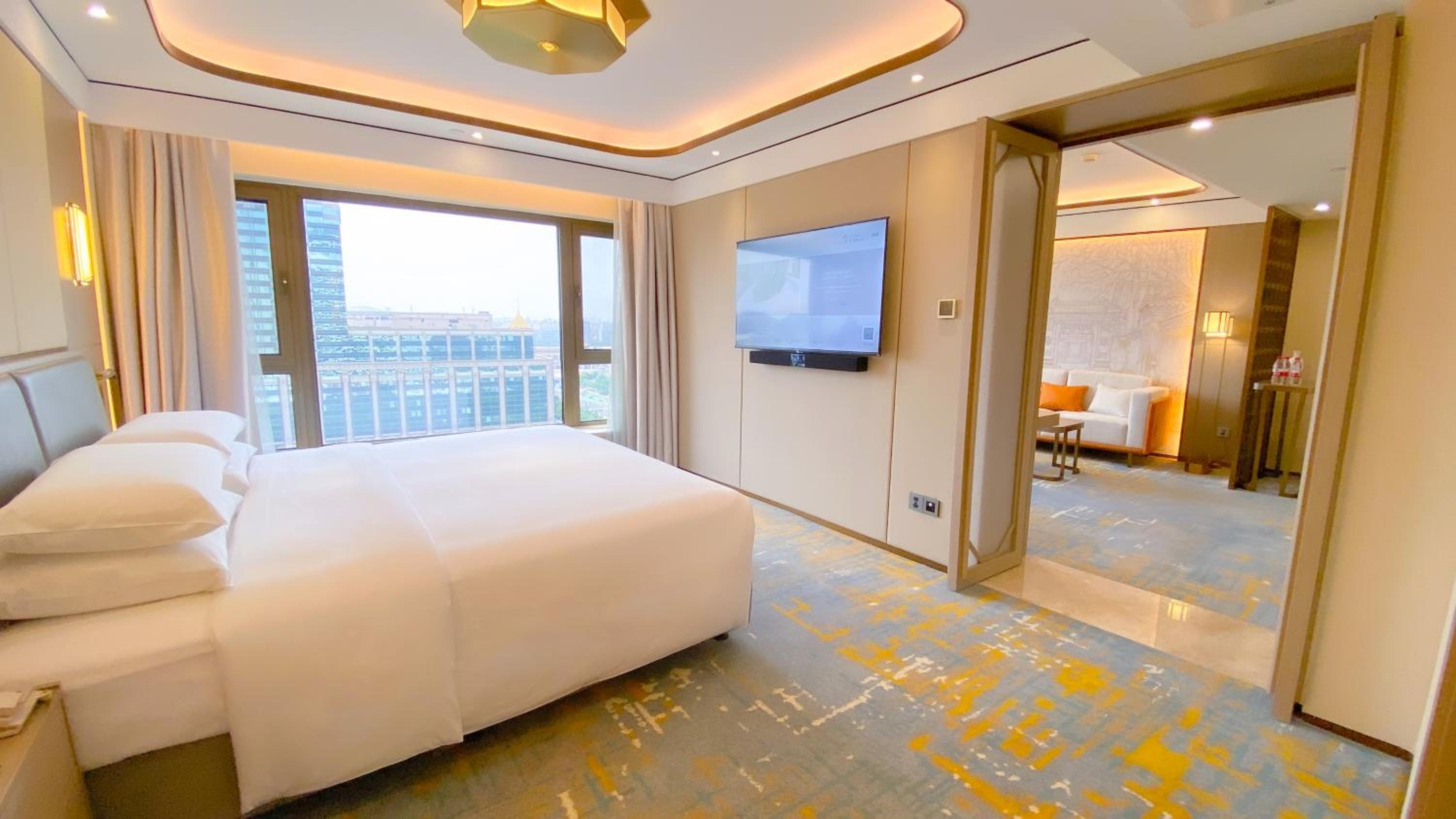 Superior King Bed Suite