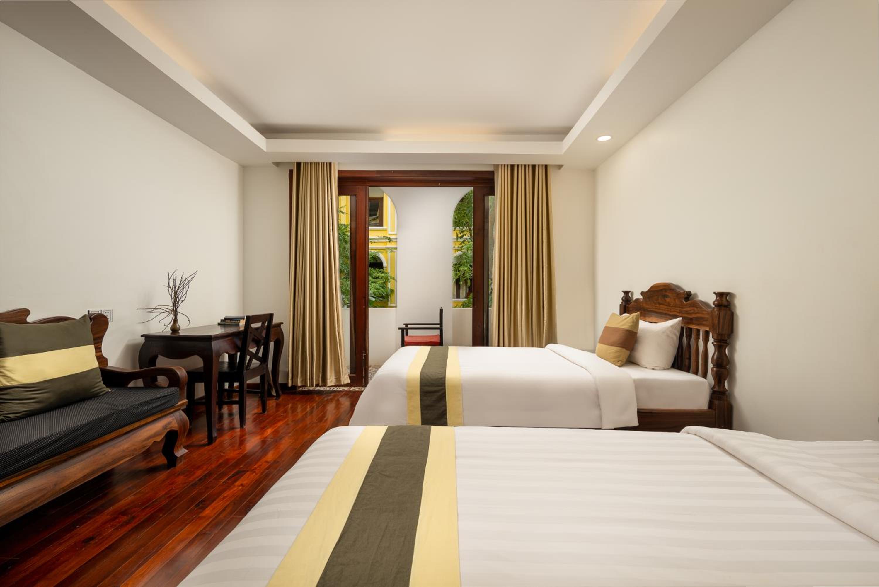 Deluxe Twin Room with Pool View