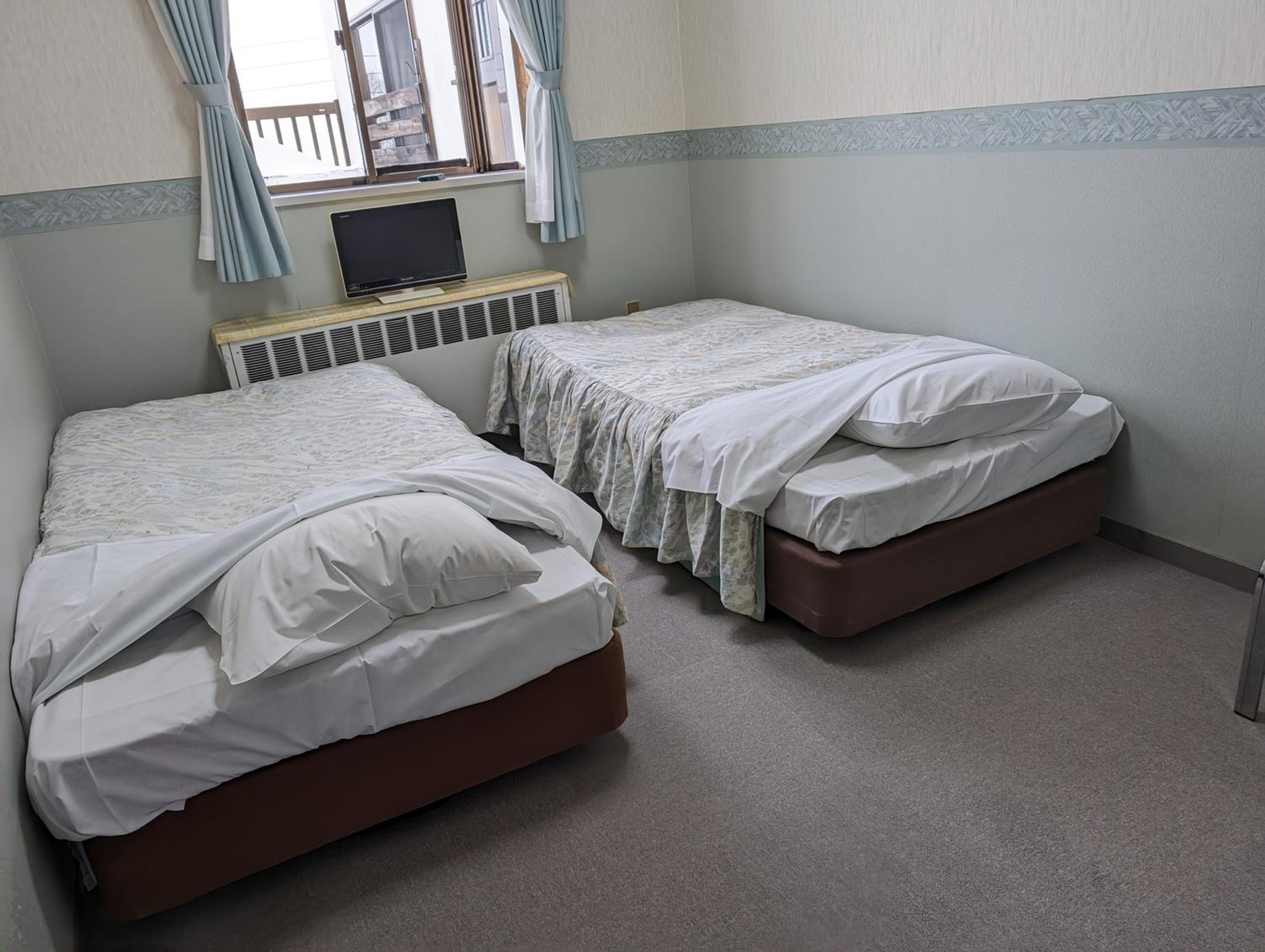 Standard Twin Room photo 1