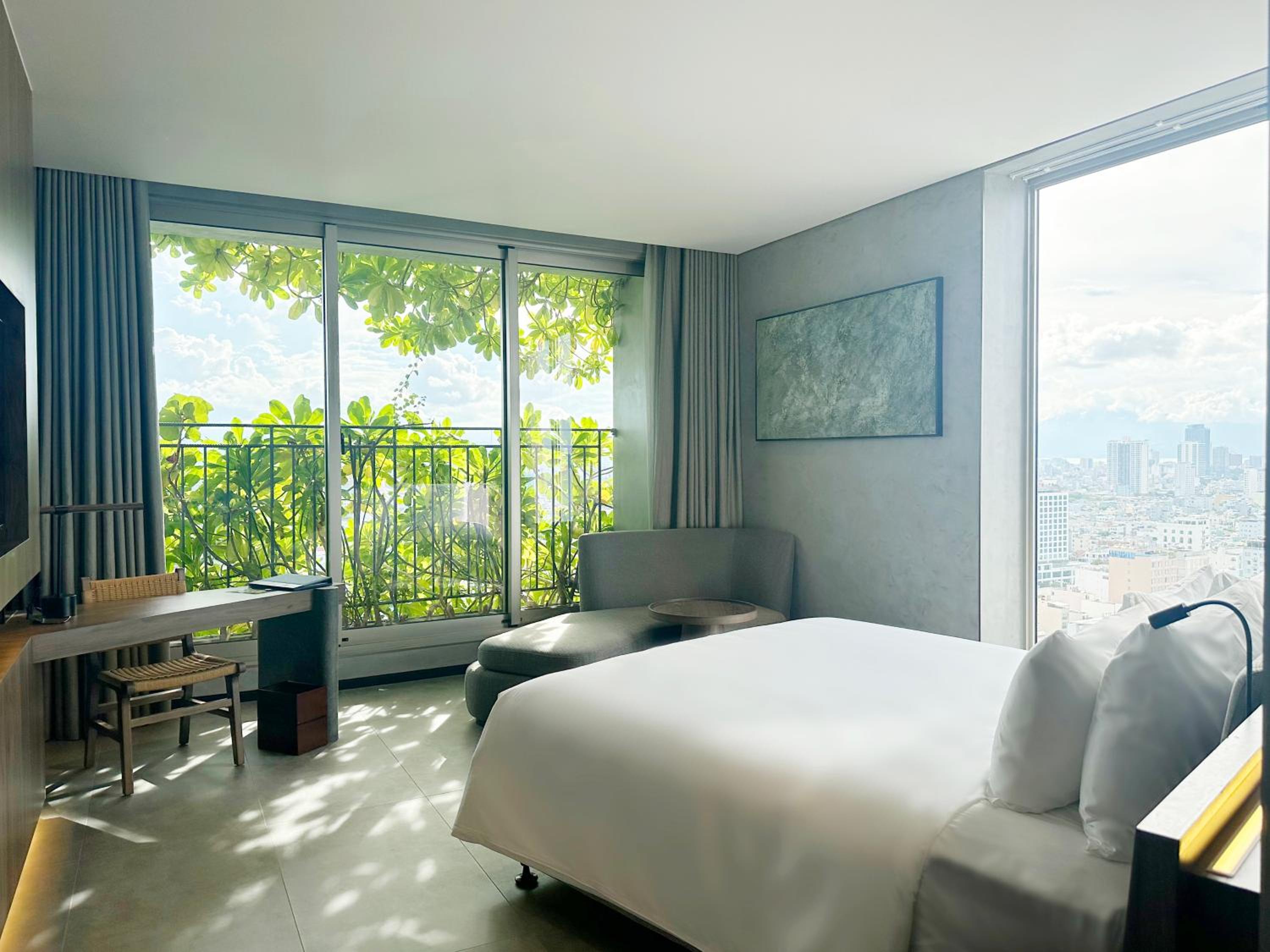 Deluxe Double Room Partial Sea View and Bathtub - Daily Afternoon Tea Inclusive - Photo 9