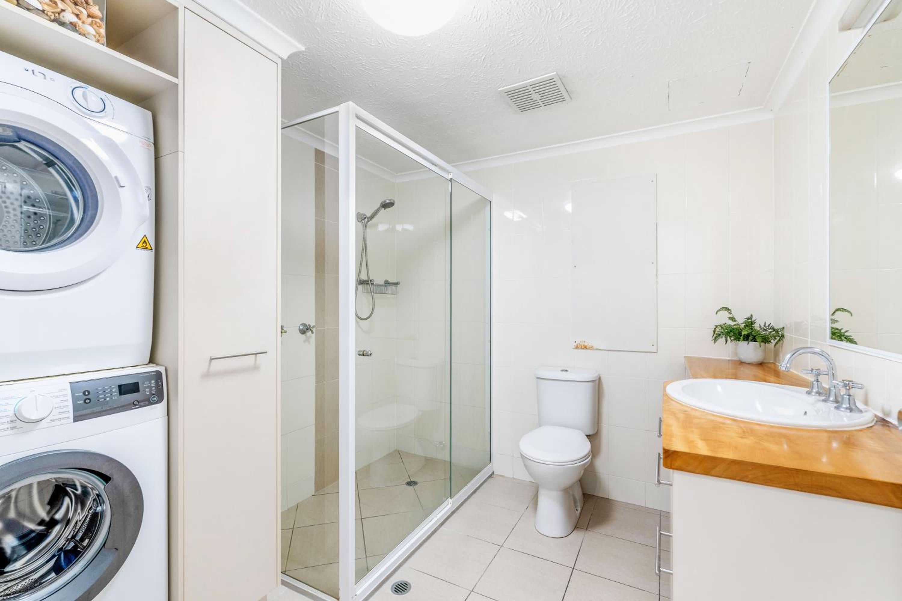 One Bedroom Apartment - Photo 16
