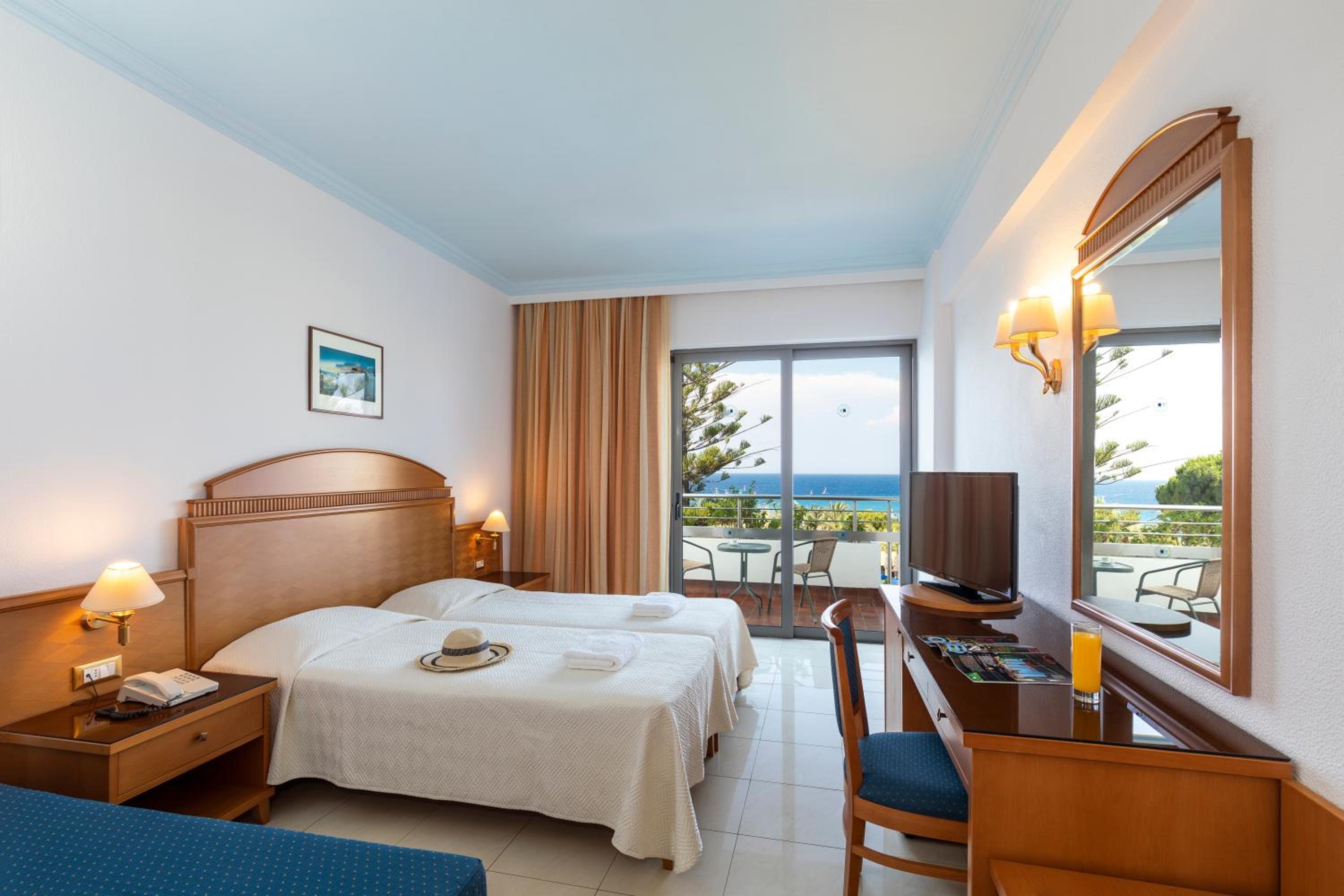 Standard Room with Sea View