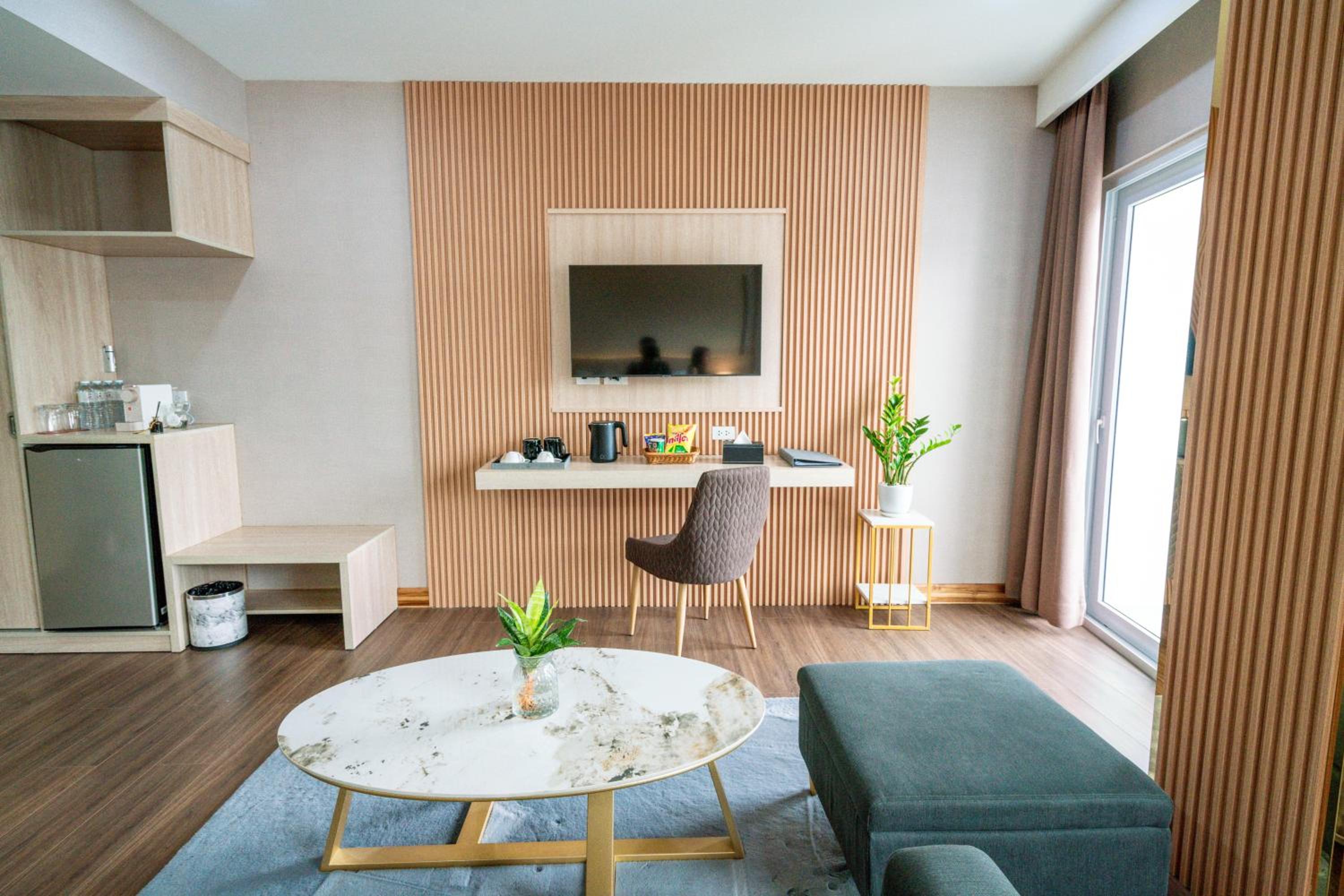 Executive Suite photo 2