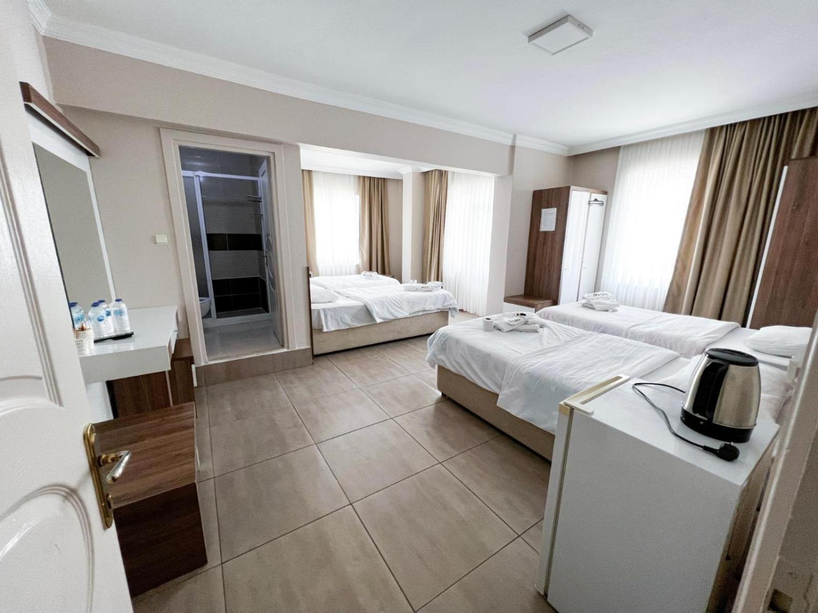 Triple Room photo 2