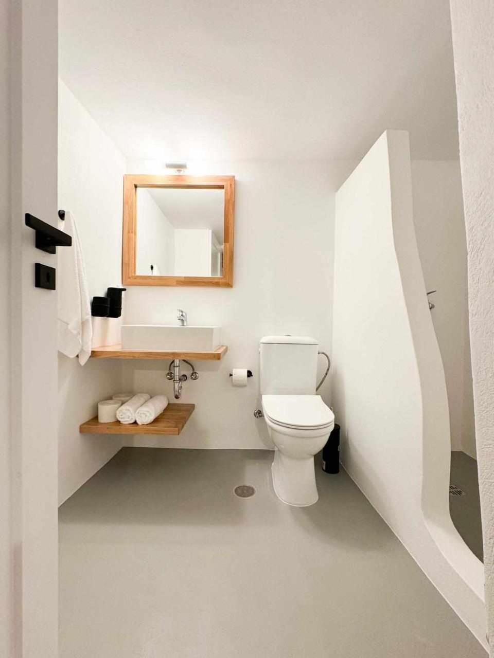 Two-Bedroom House photo 2