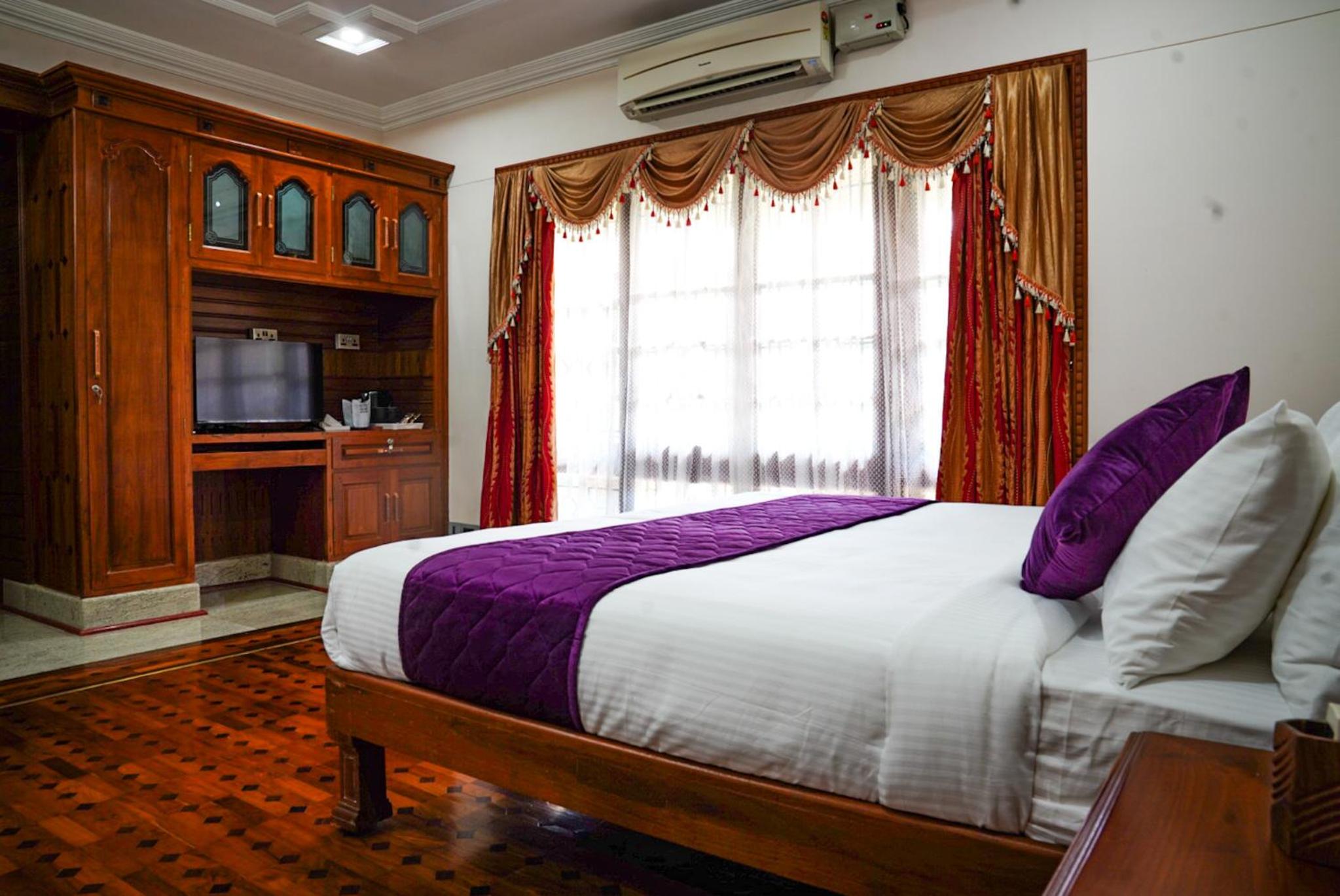 Double Room with Pool View photo 3