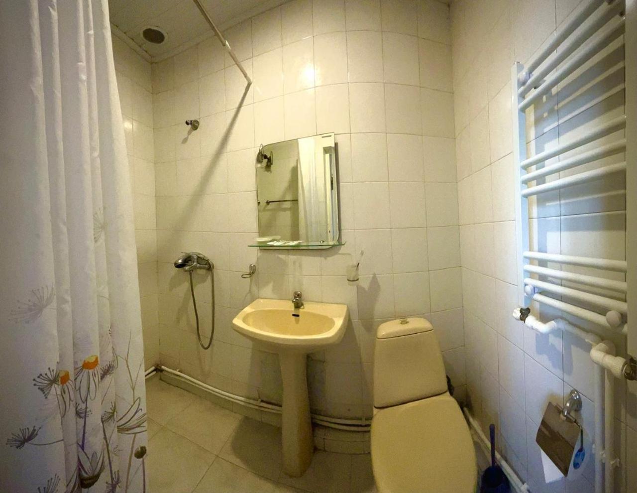 Deluxe Double Room (2 Adults + 1 Child) photo 2