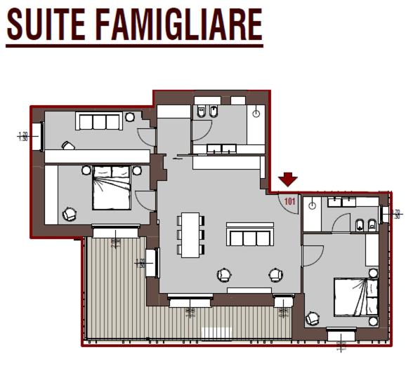 Three-Bedroom Deluxe Apartment photo 2