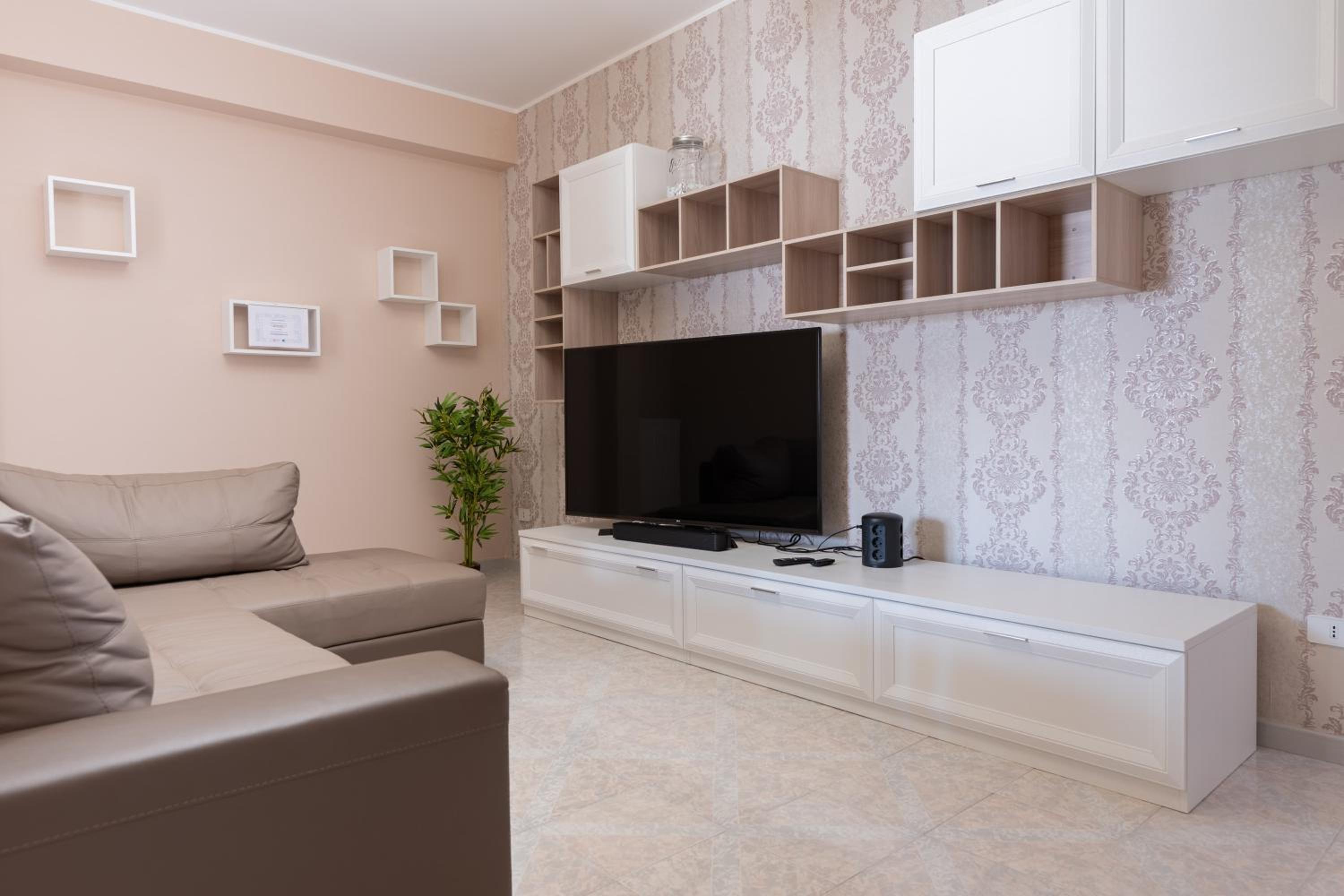 Superior One-Bedroom Apartment with Balcony