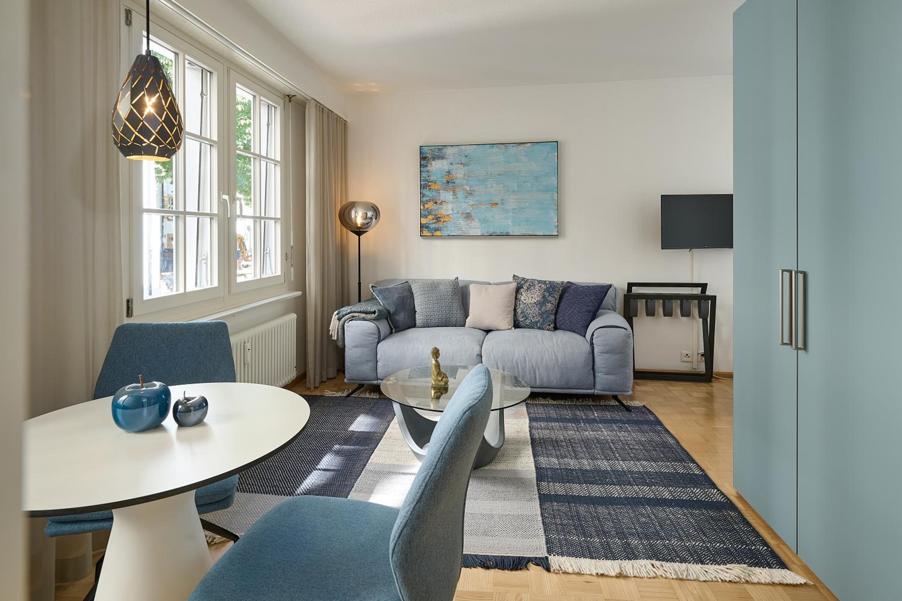 Studio Apartment