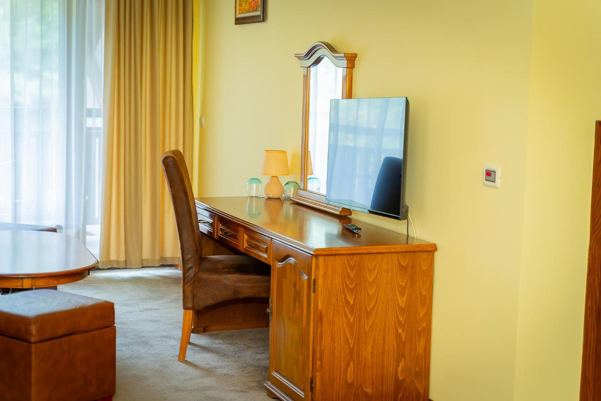 Executive Double Room - Photo 8