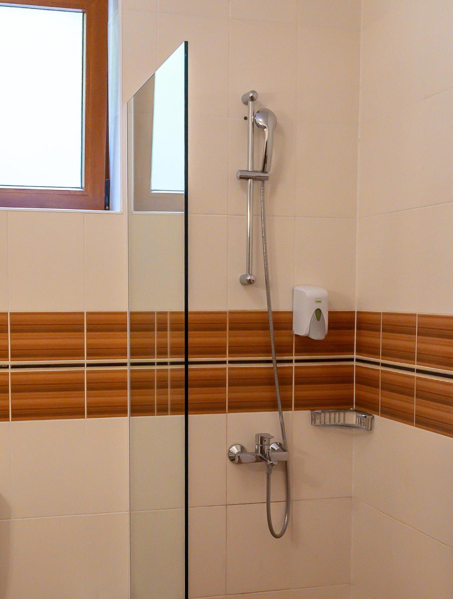 Executive Double Room - Photo 10