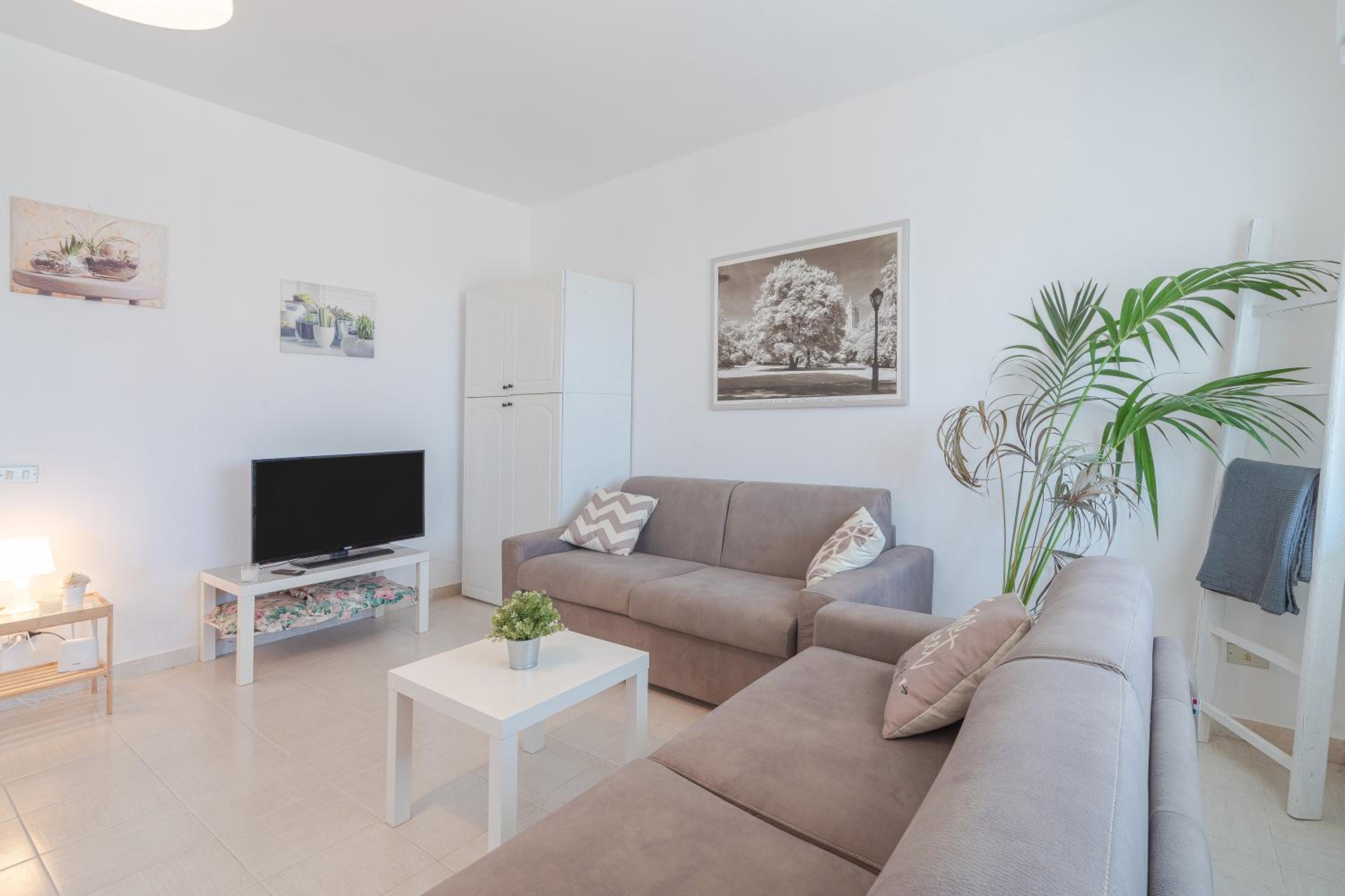Two-Bedroom House photo 1