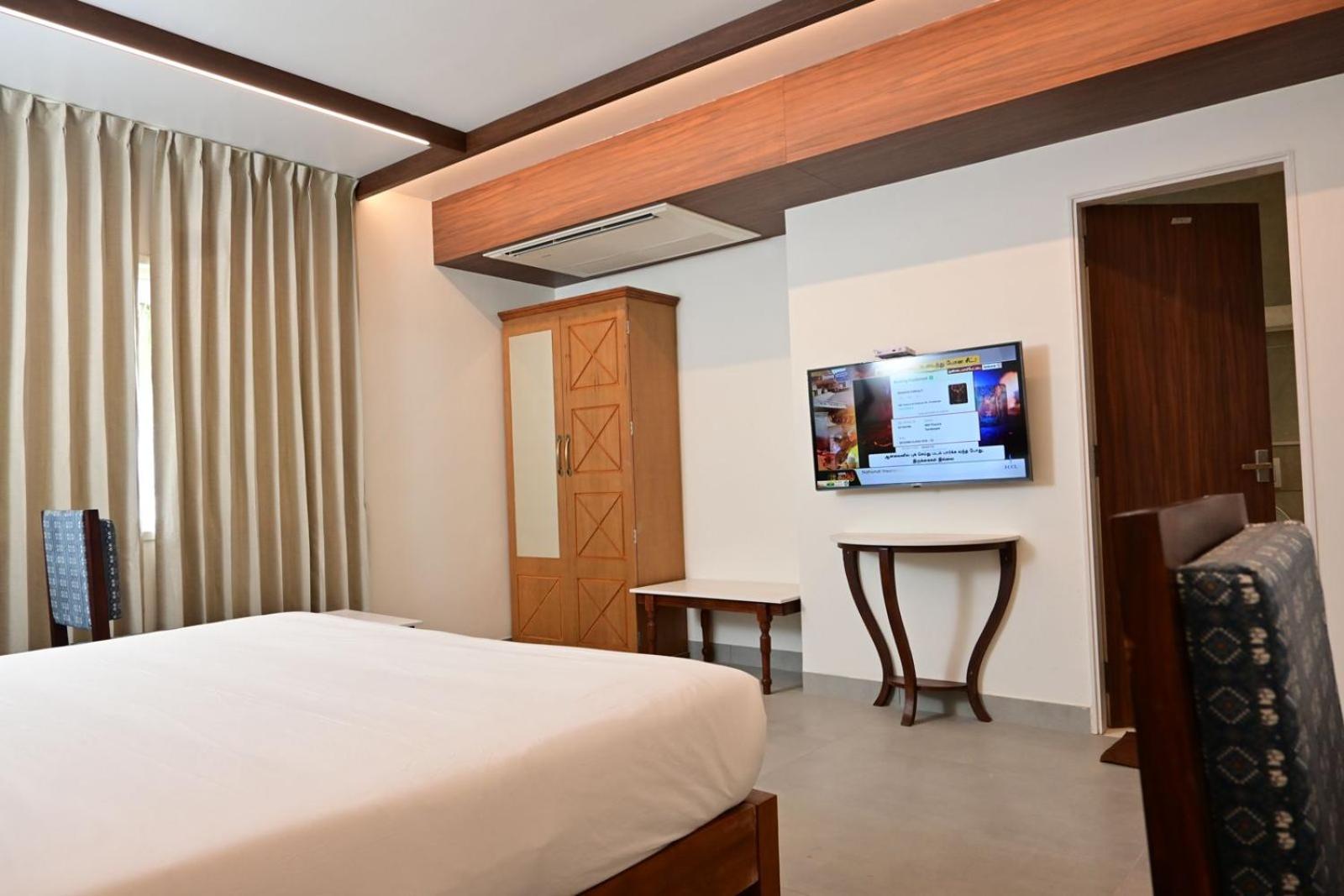 Superior King Room