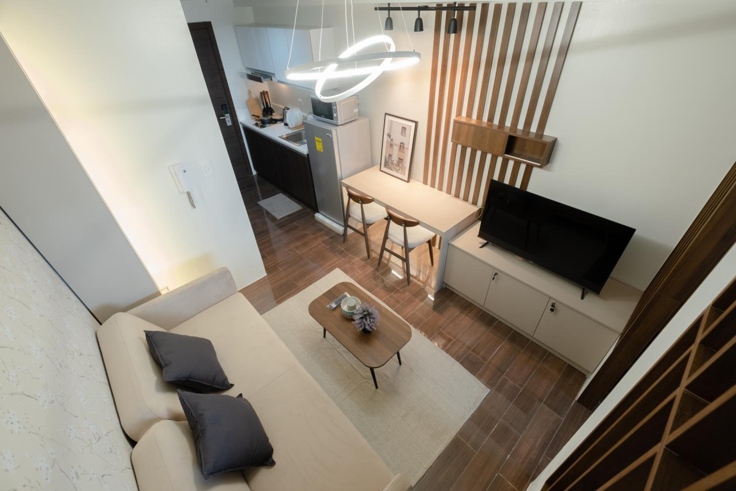Deluxe Double or Twin Room with Pool View