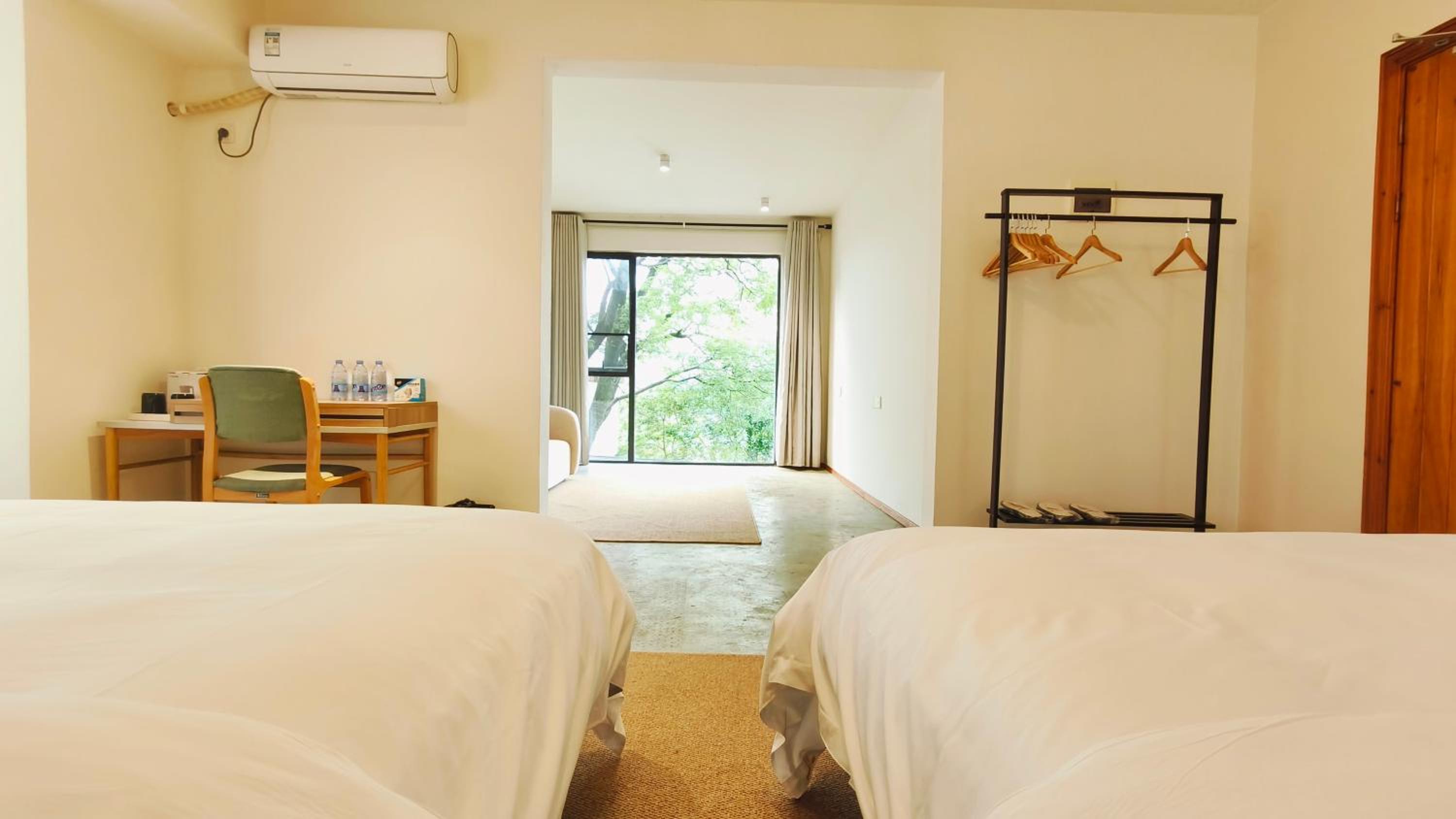 Yuexin River View Family Suite  photo 2