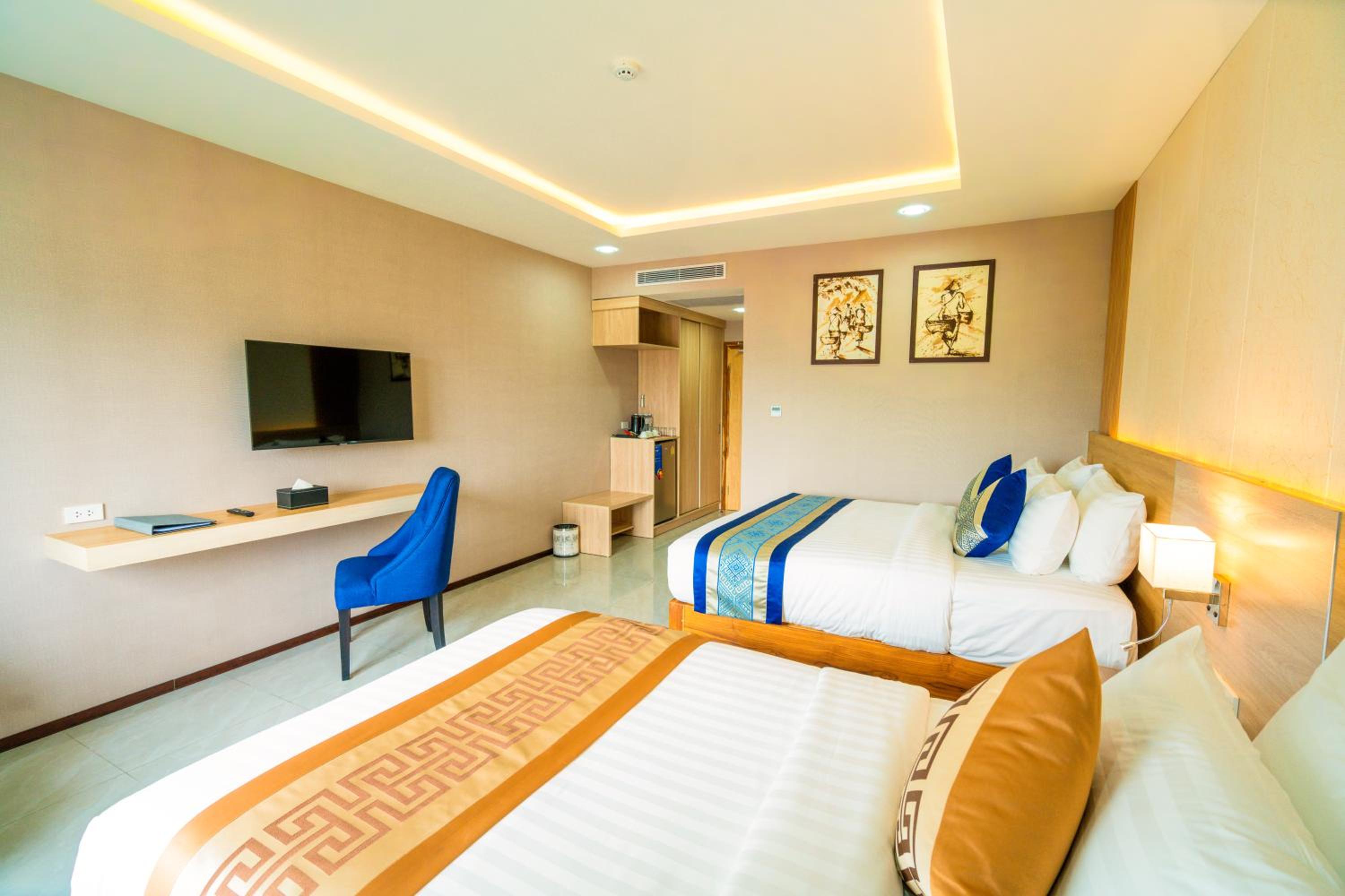 Deluxe Triple Room photo 3
