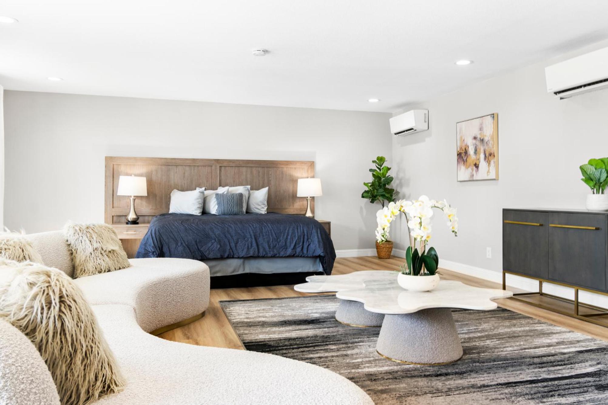 Superior King Room - Photo 1