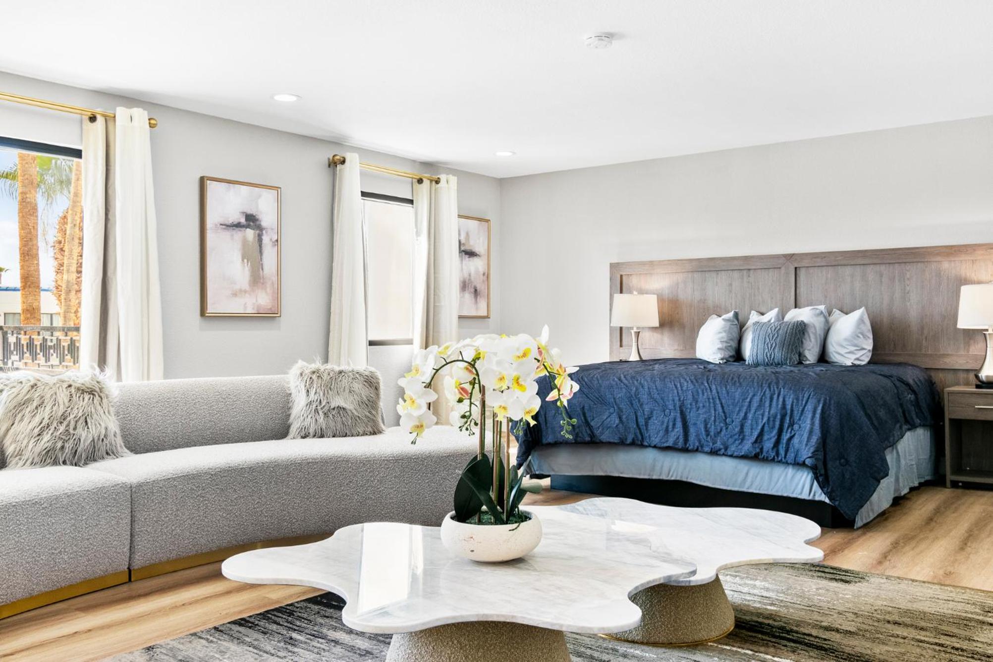 Superior King Room - Photo 7