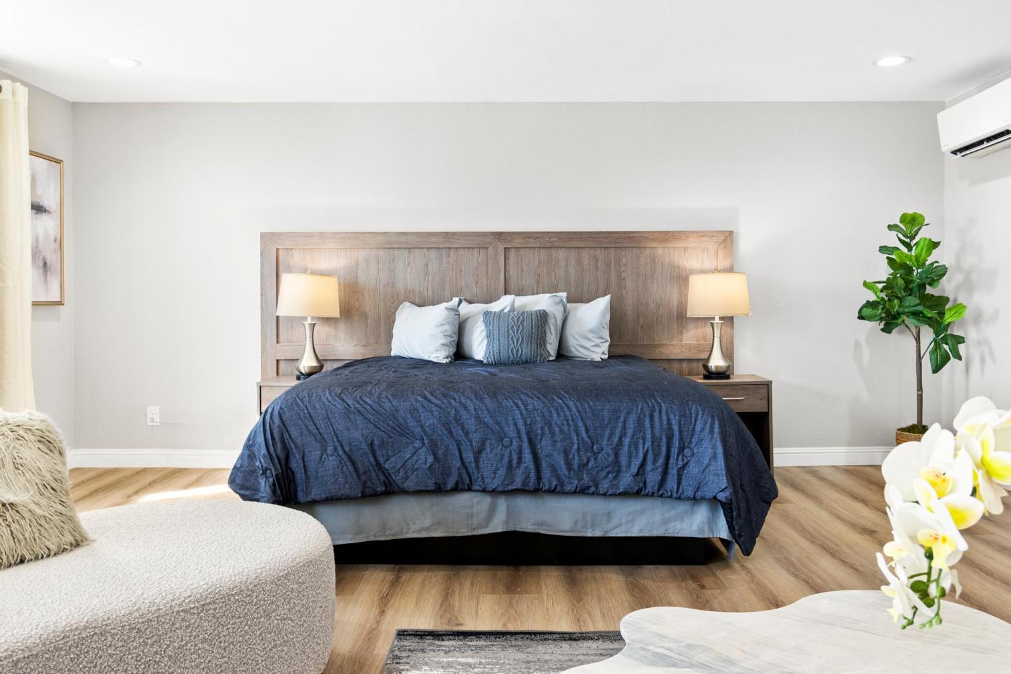 Superior King Room - Photo 6