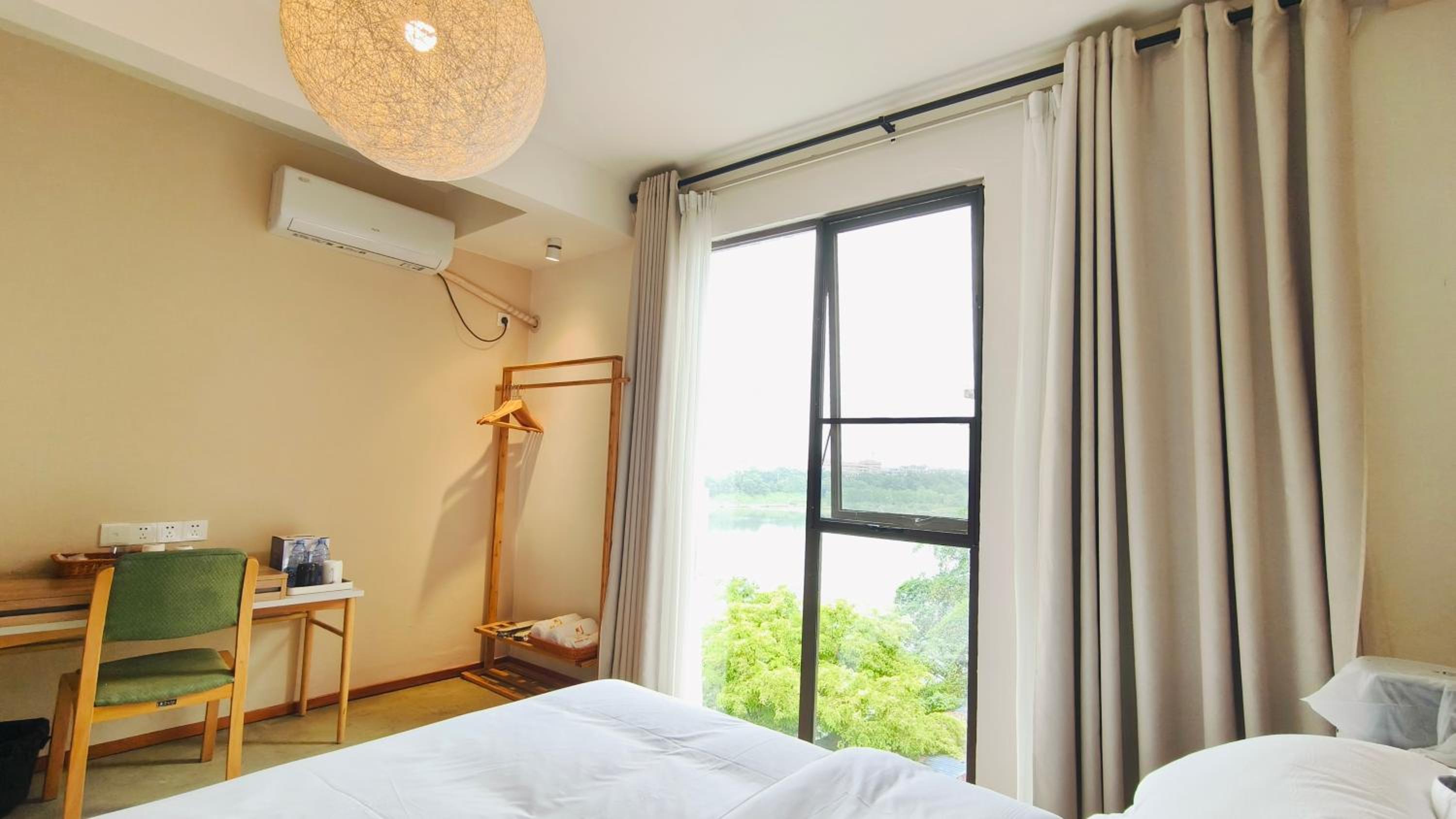 River View Movie King Room photo 1