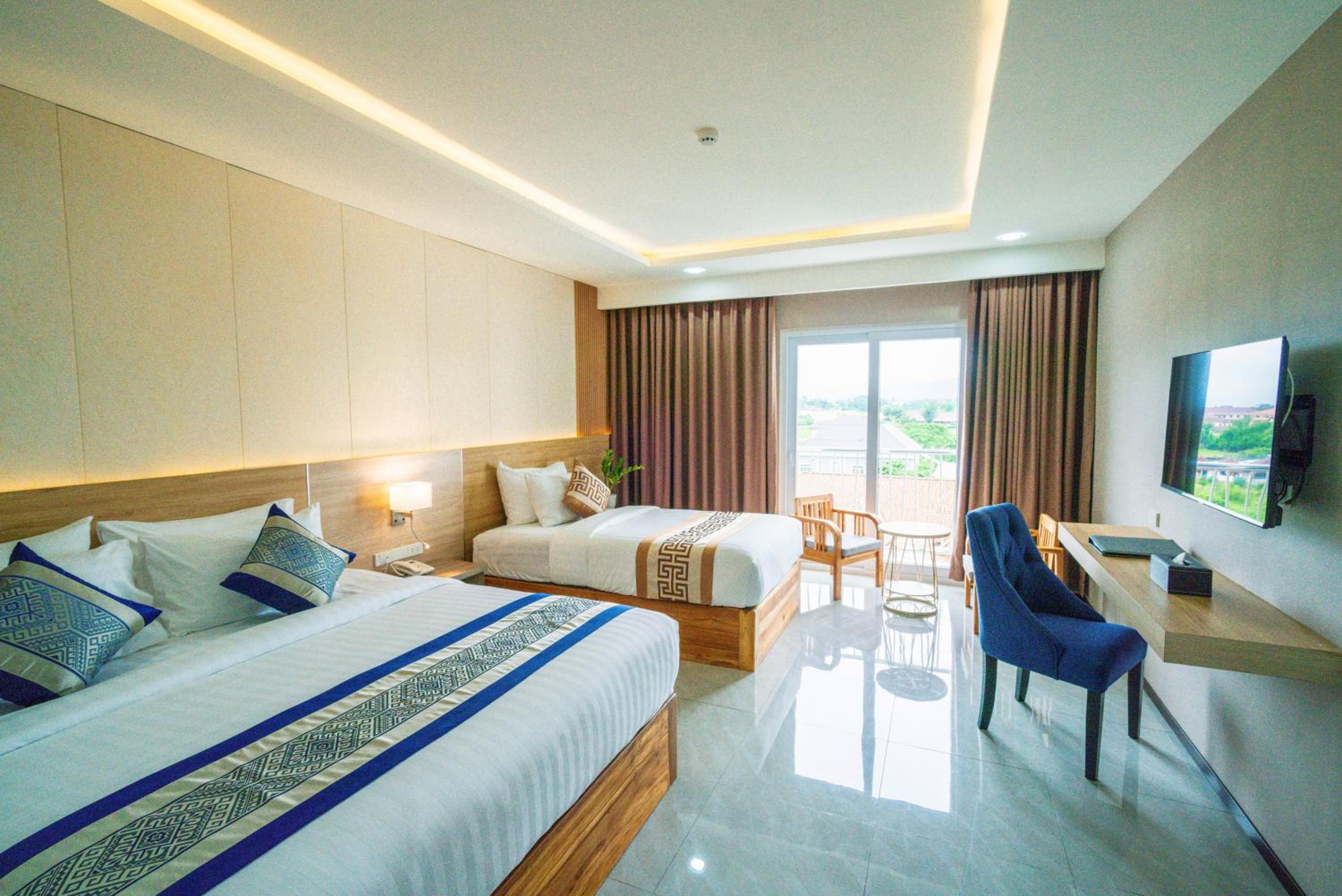 Deluxe Triple Room photo 2