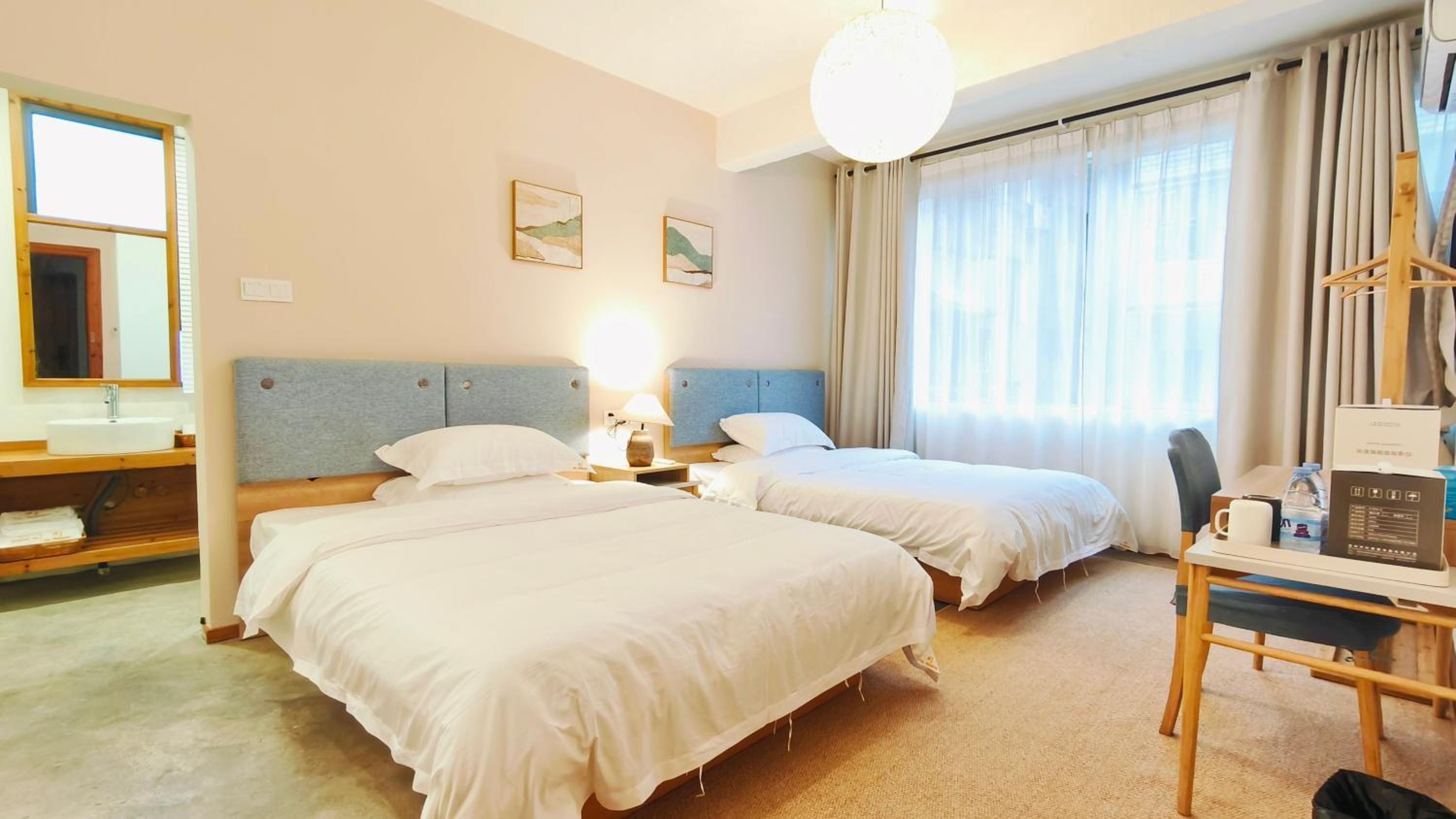 Double Room with Two Double Beds photo 1