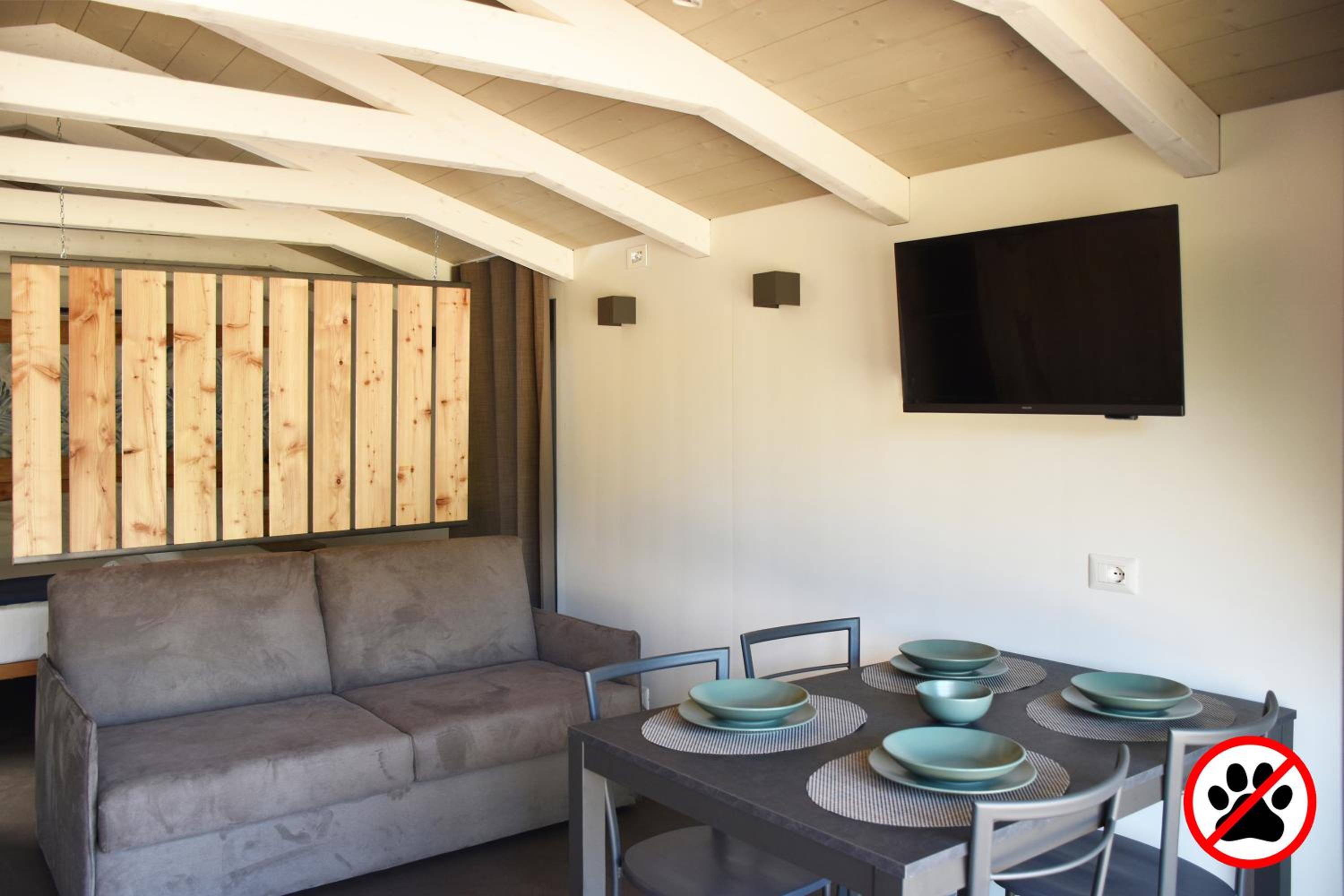 Deluxe Bungalow - Photo 1