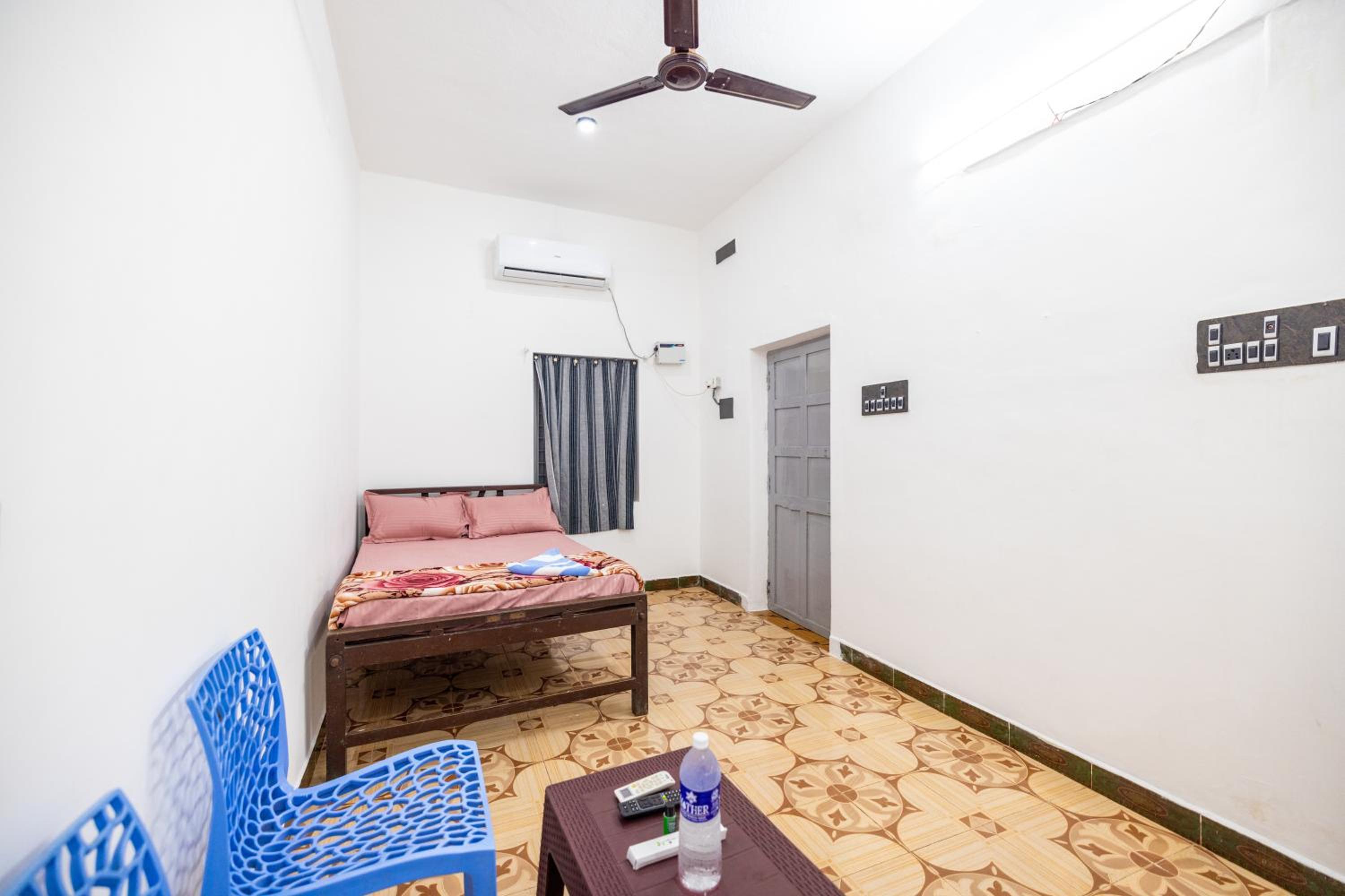 Double Room with Pool View