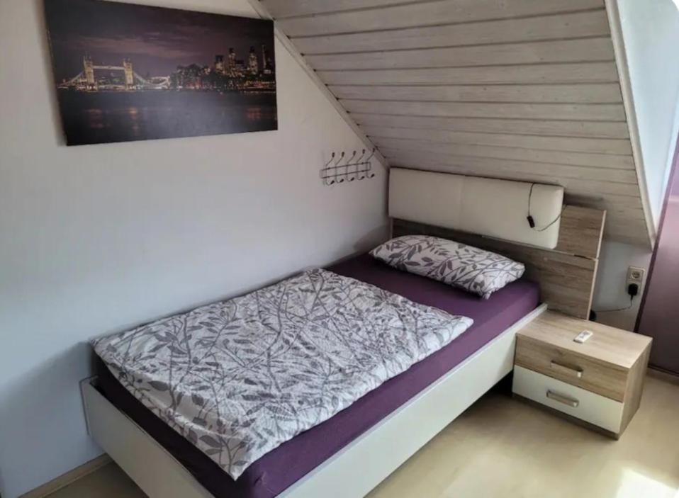 Triple Room with Bathroom photo 2