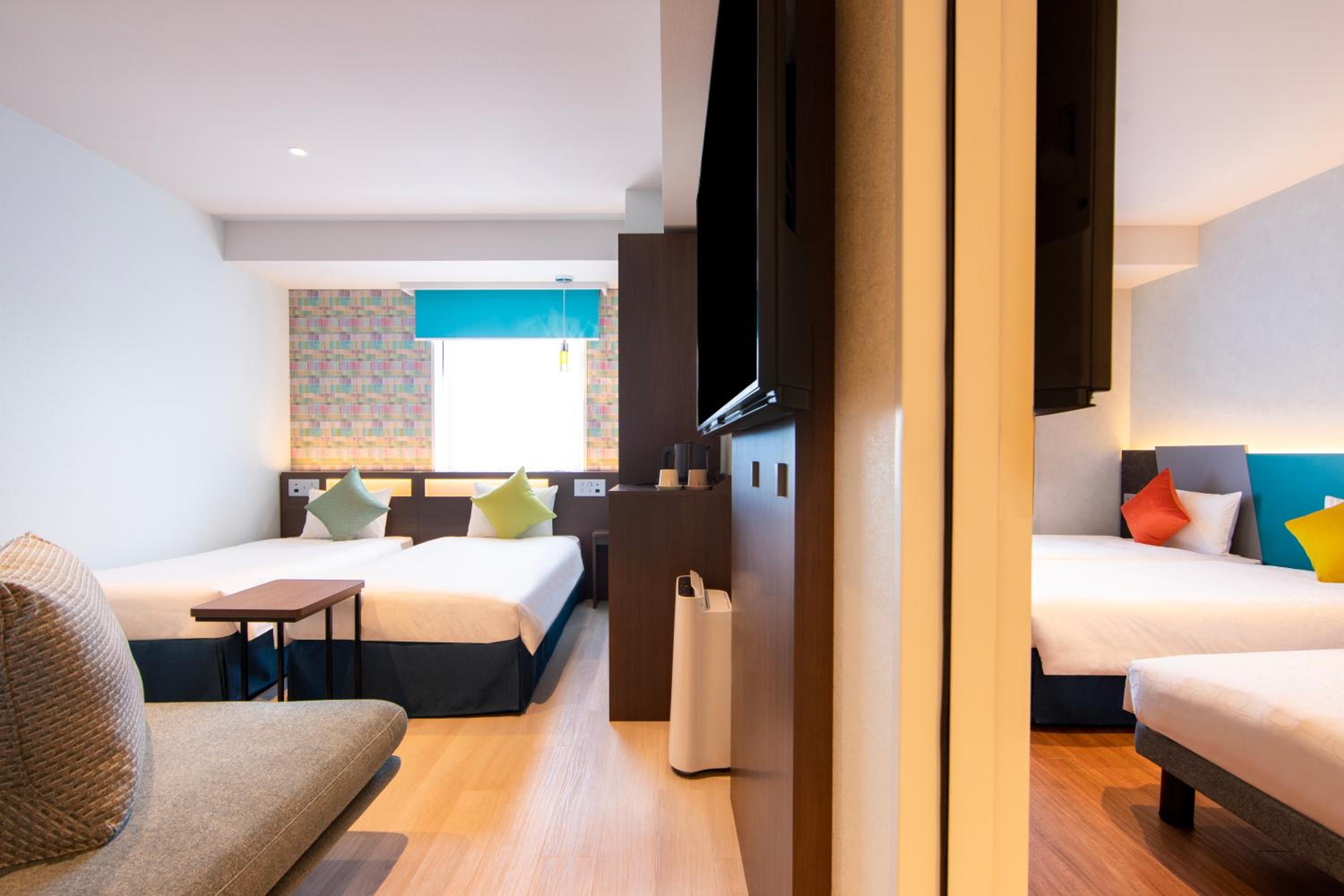 Connecting Rooms (4 Adults)